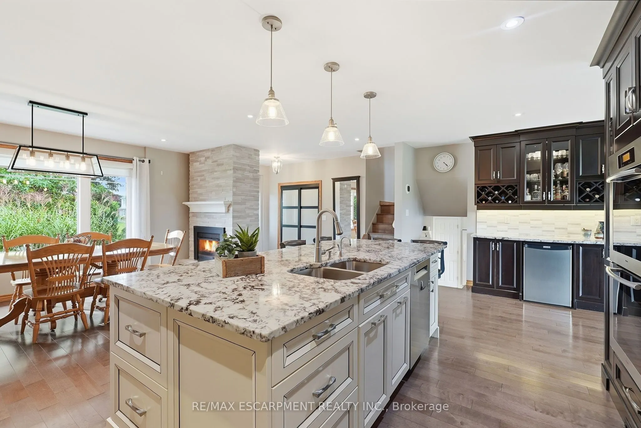 826 Millgrove Side Road