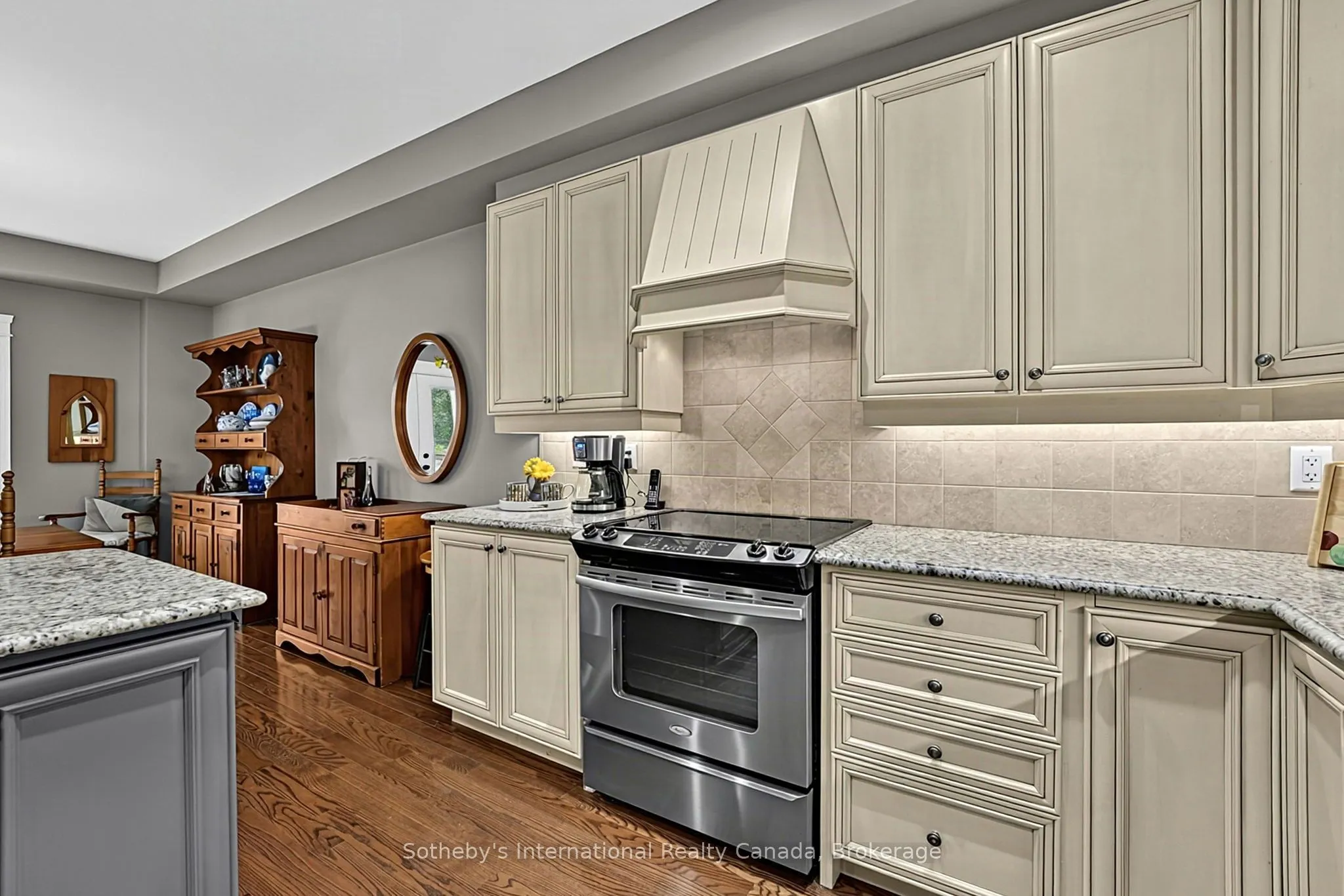9 Meadowbrook Lane #16