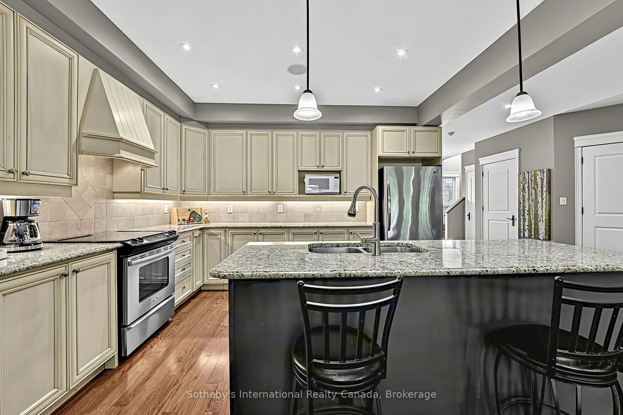 9 Meadowbrook Lane #16