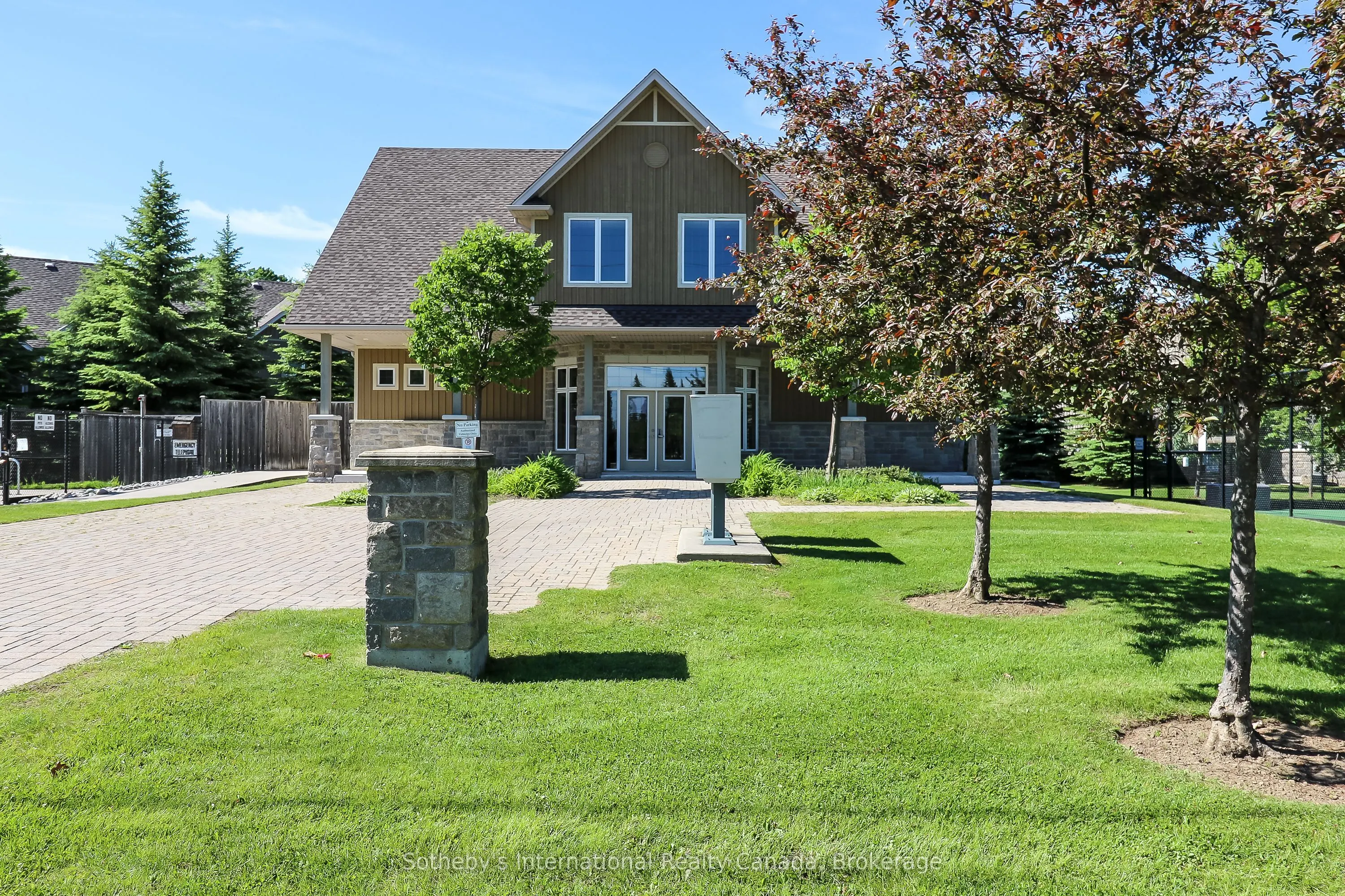 9 Meadowbrook Lane #16