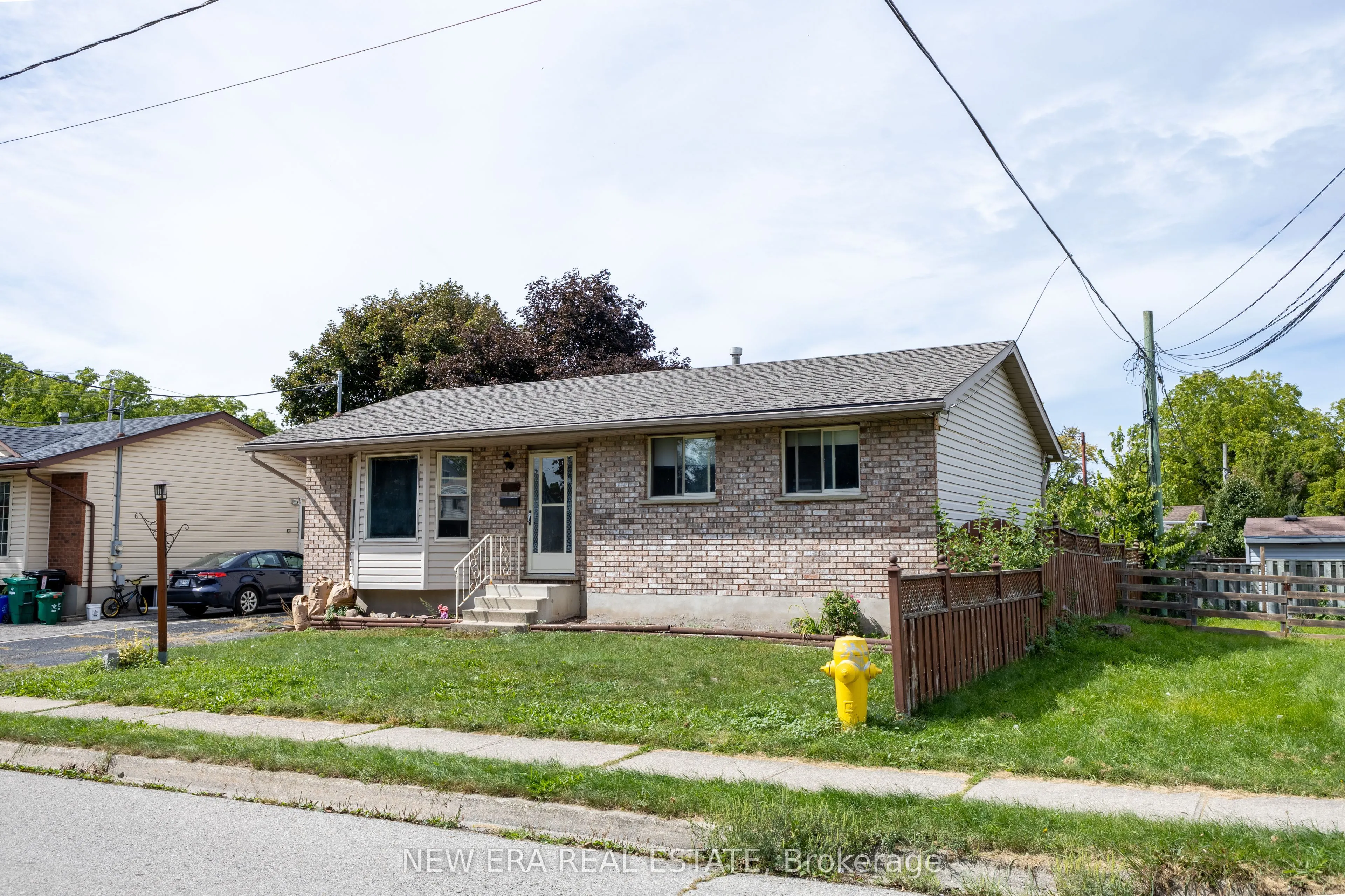 120 Union Street S