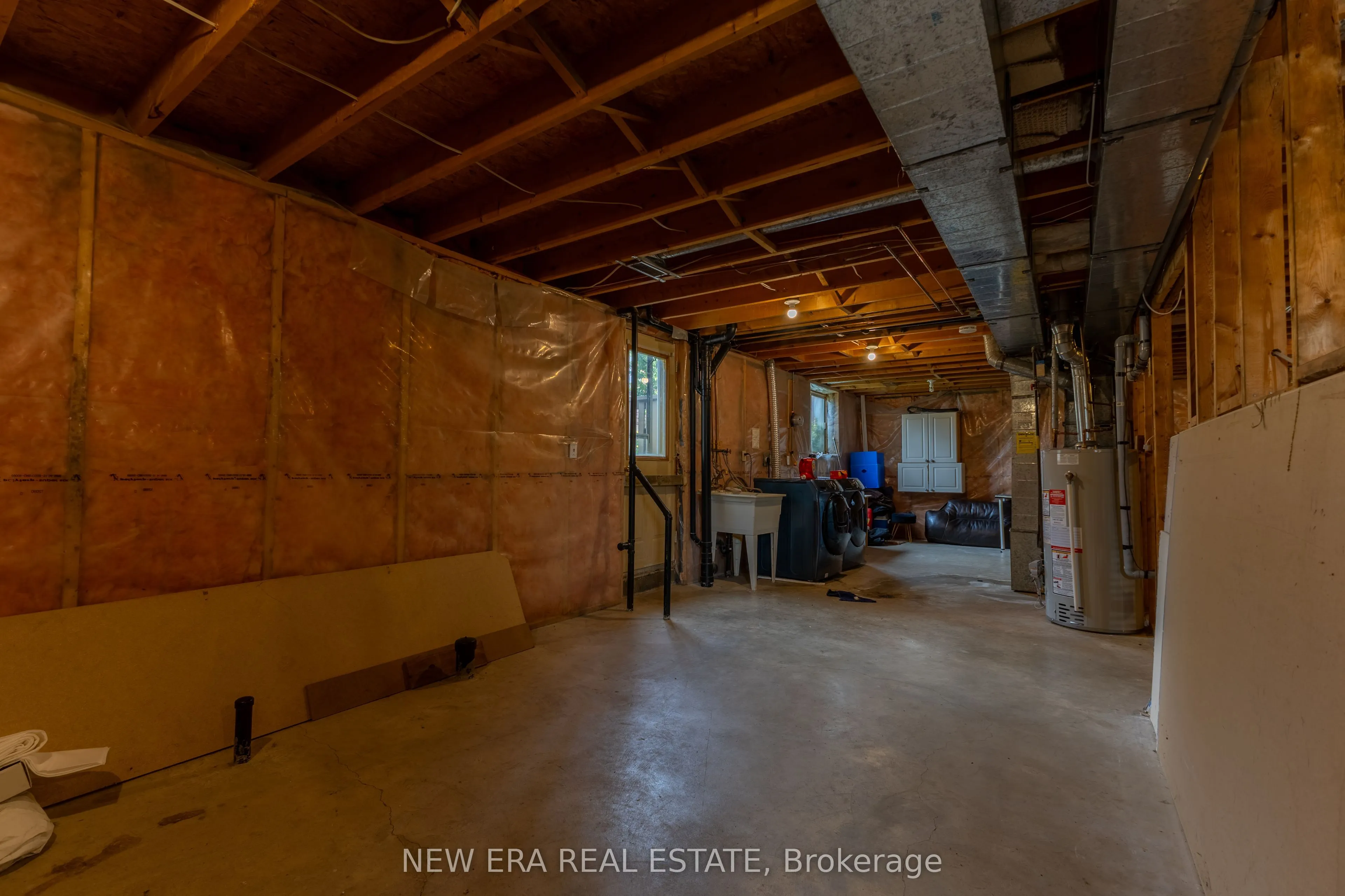 120 Union Street S