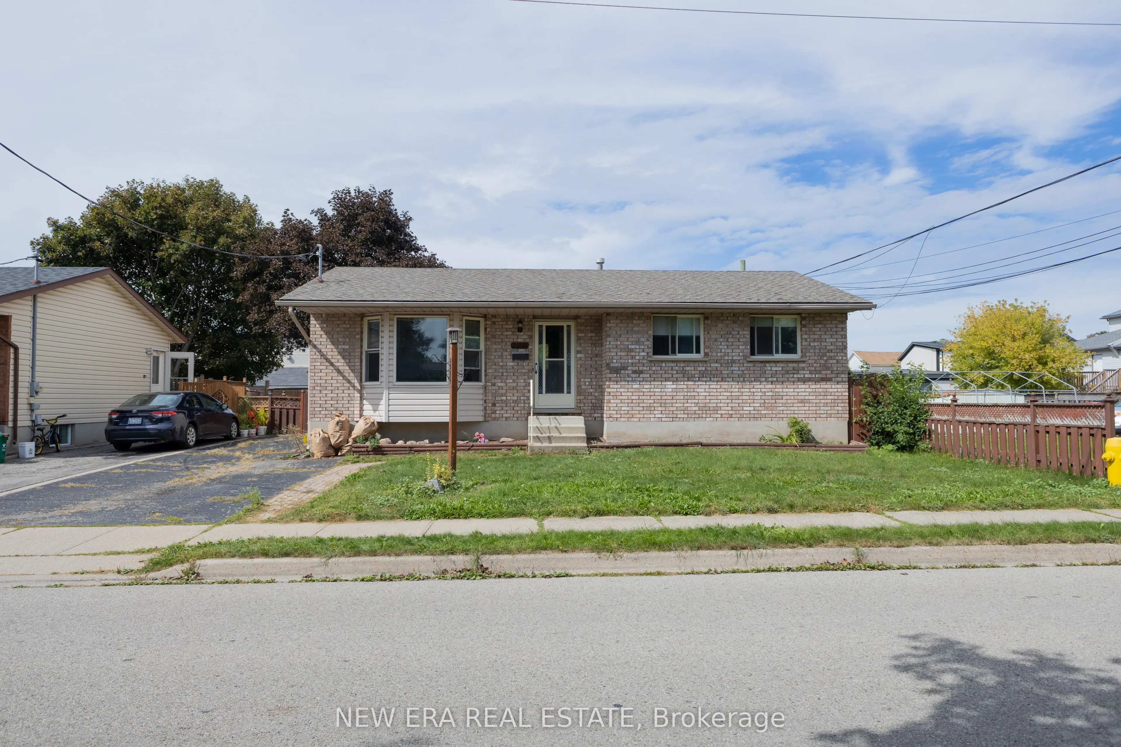 120 Union Street S