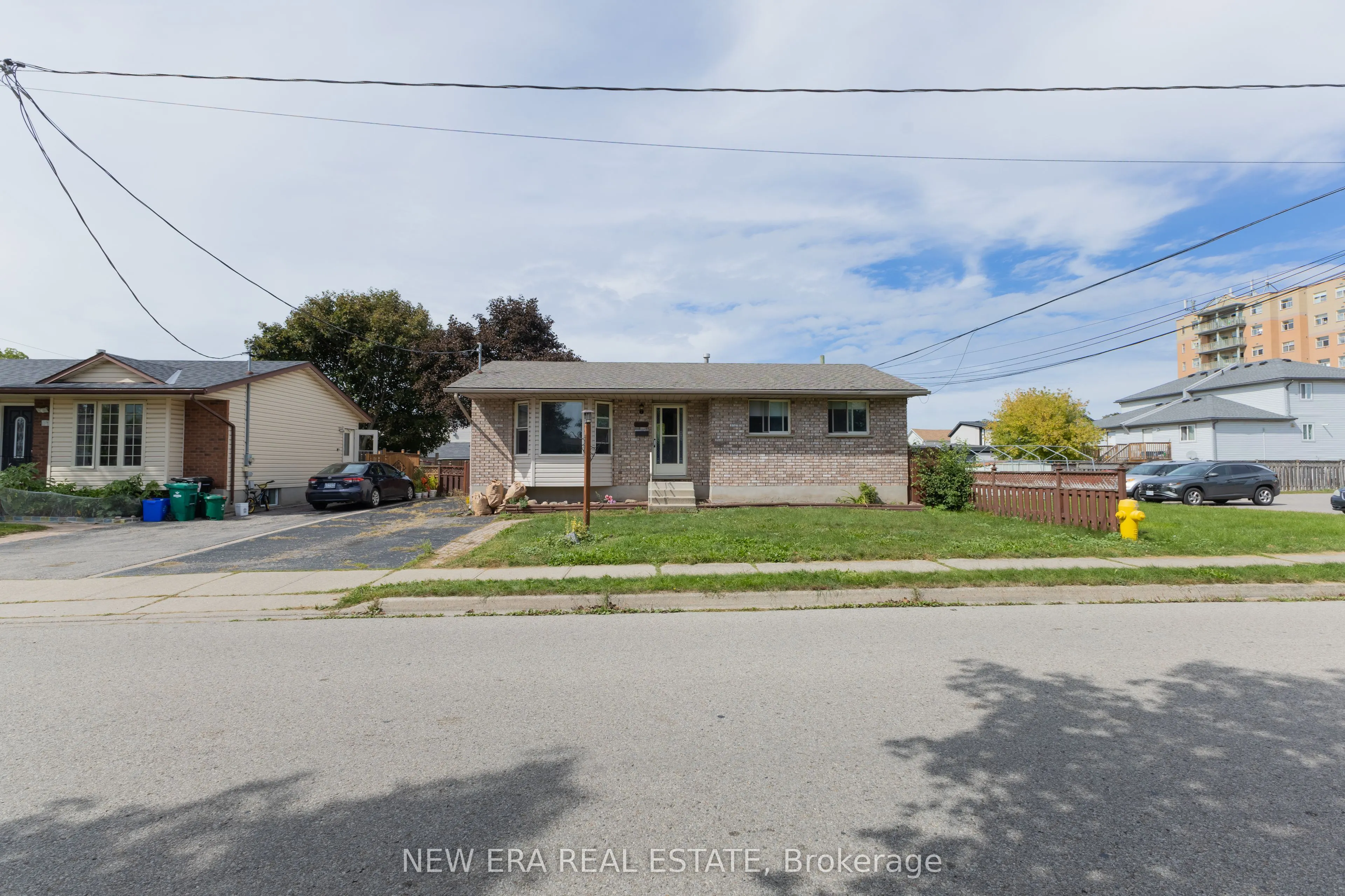 120 Union Street S