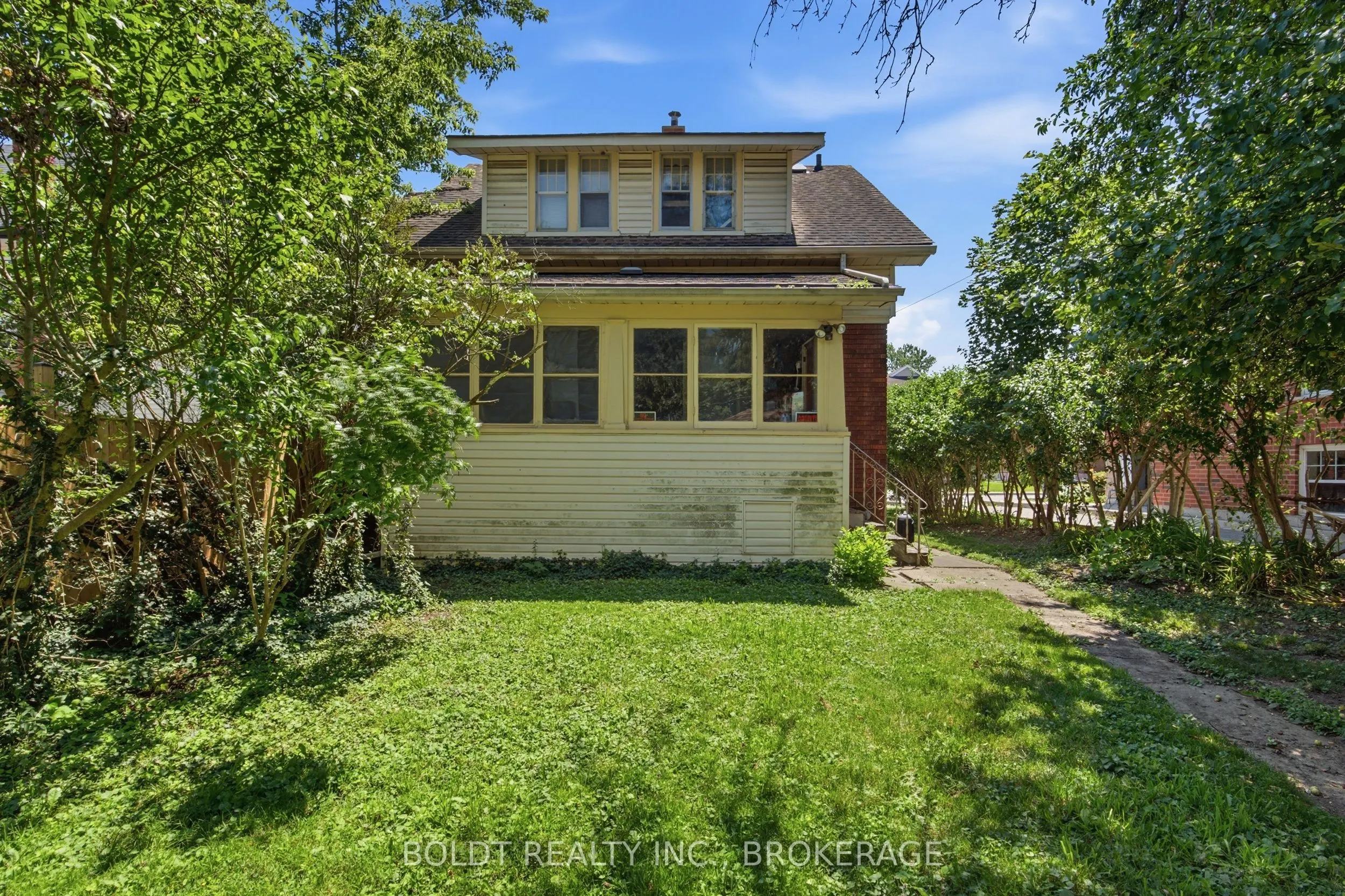 4497 Morrison Street