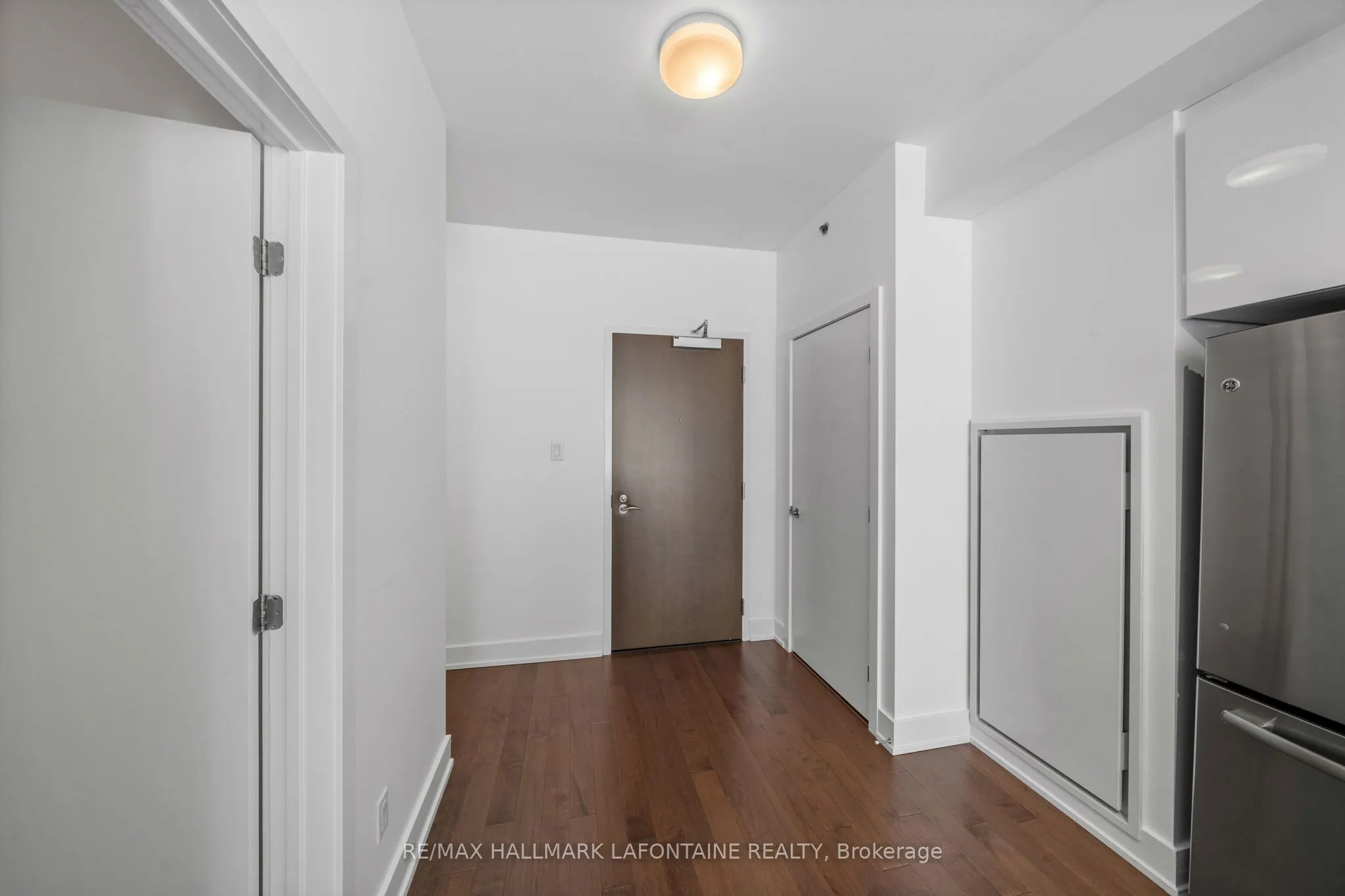 88 Richmond Road #204