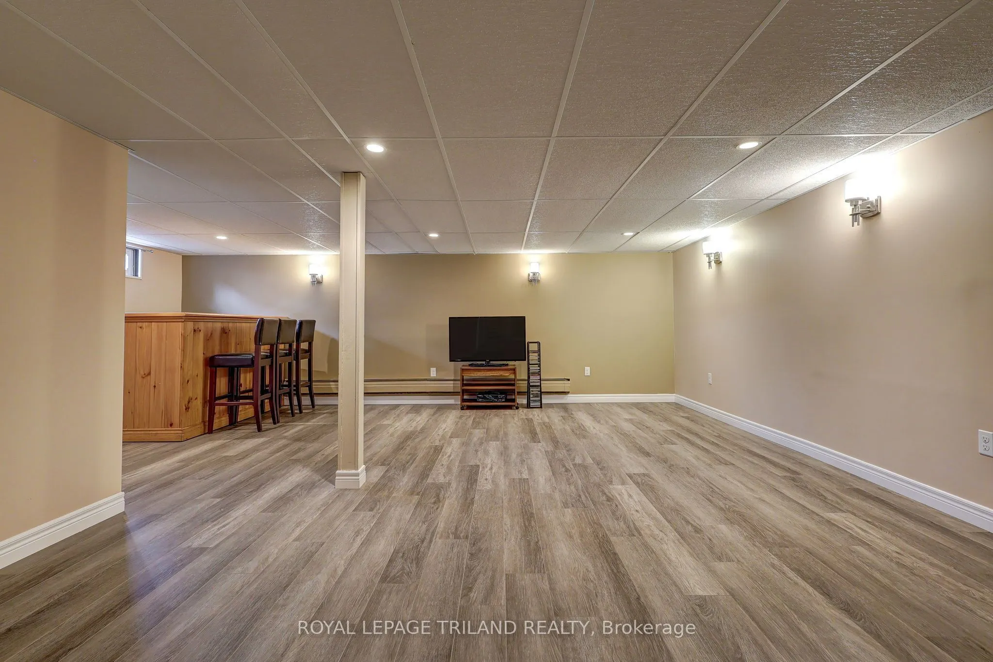 58 VANBUSKIRK Drive