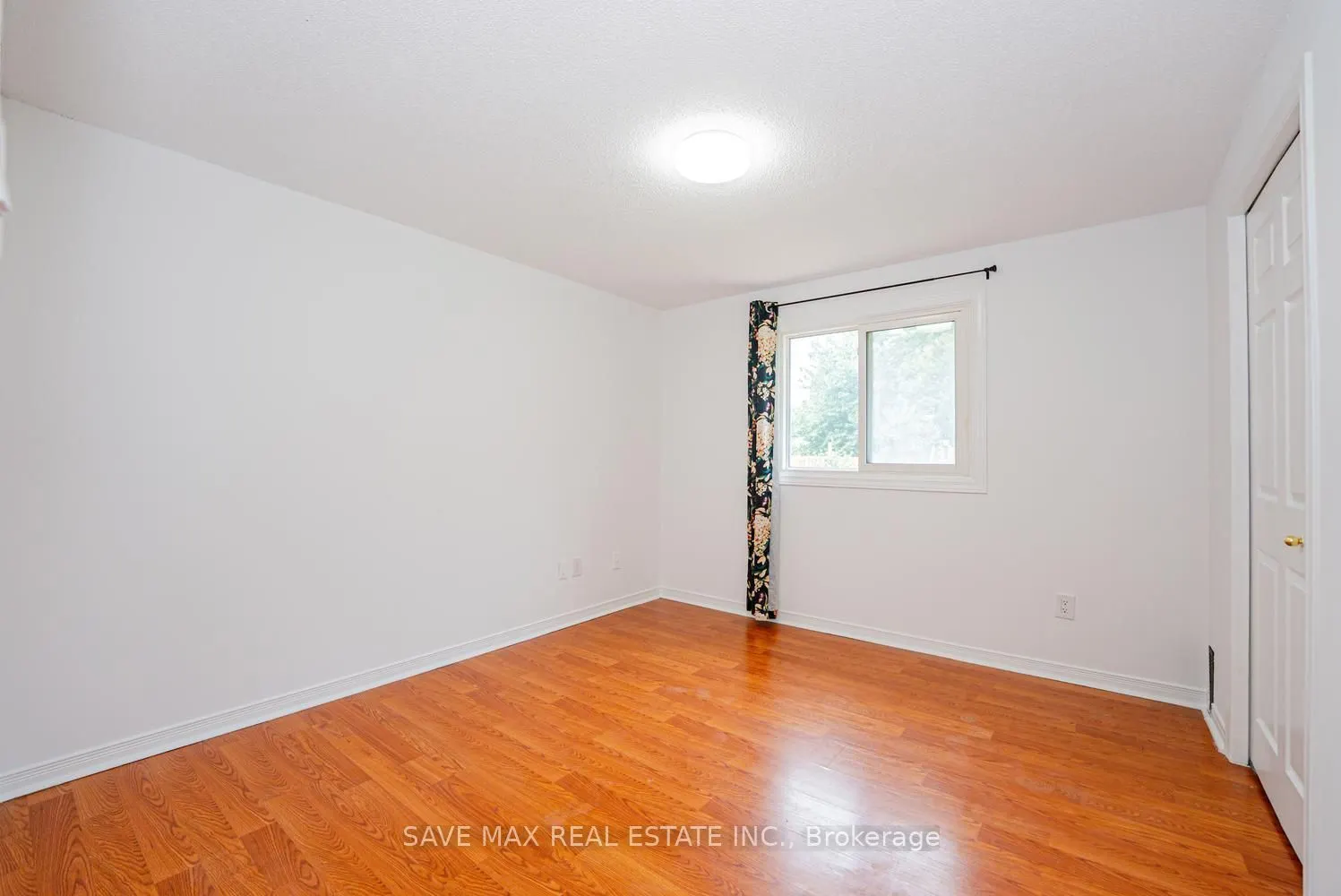 336 Imperial Road S