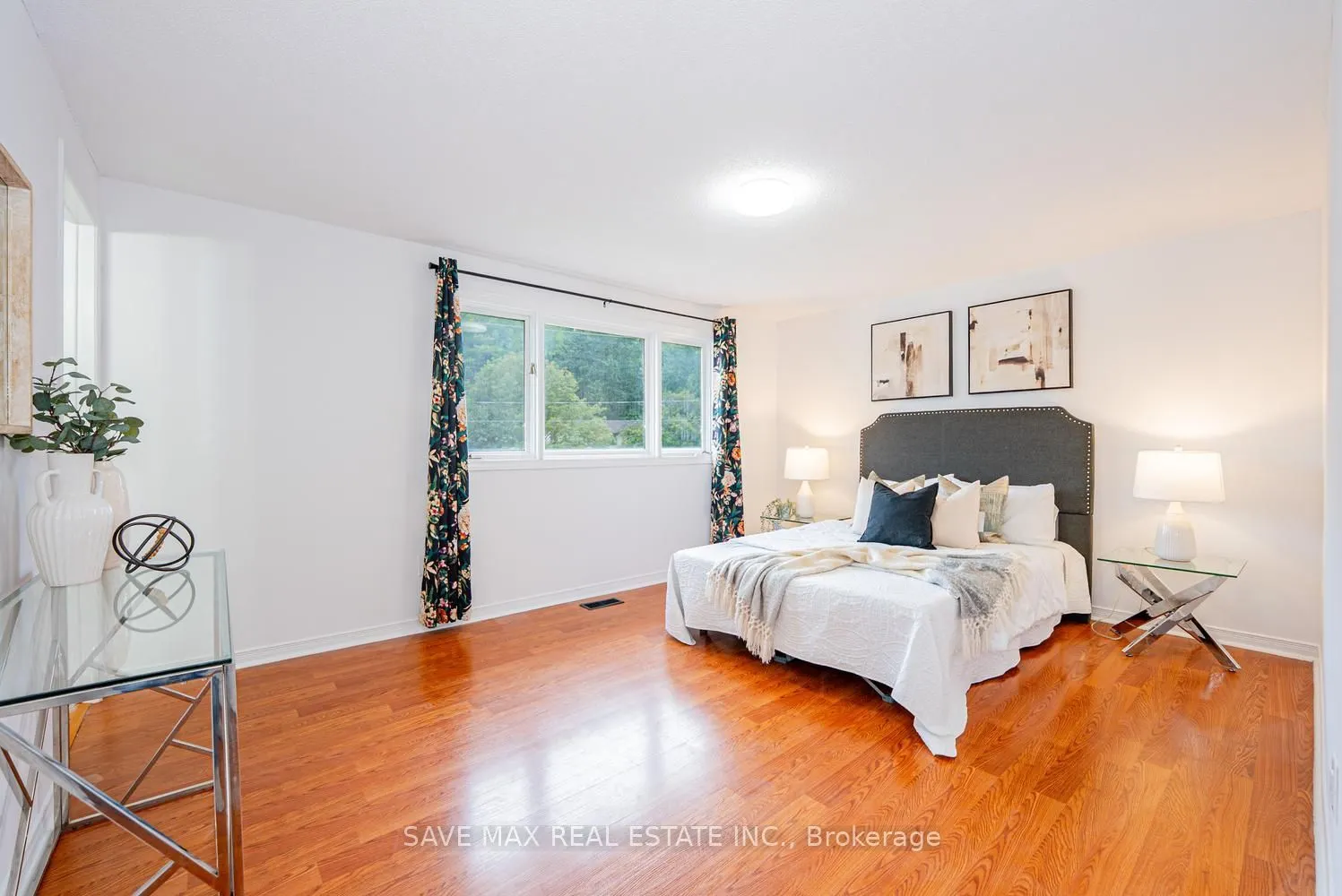 336 Imperial Road S