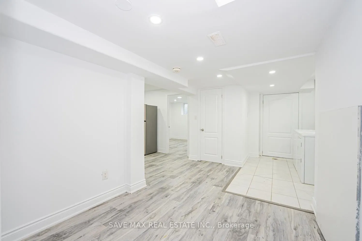 336 Imperial Road S
