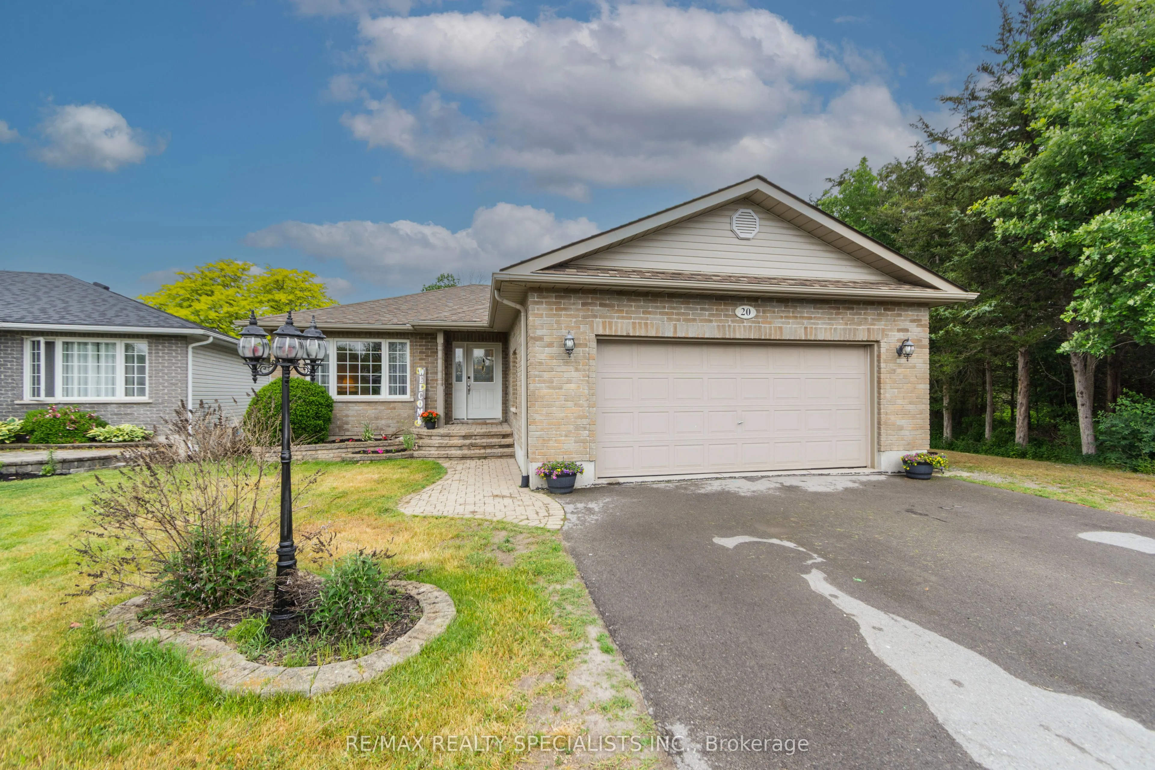 20 Stonegate Crescent