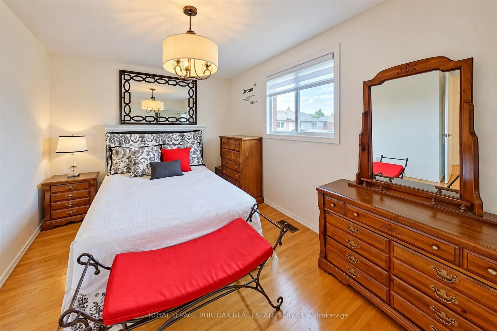83 Oakridge Drive