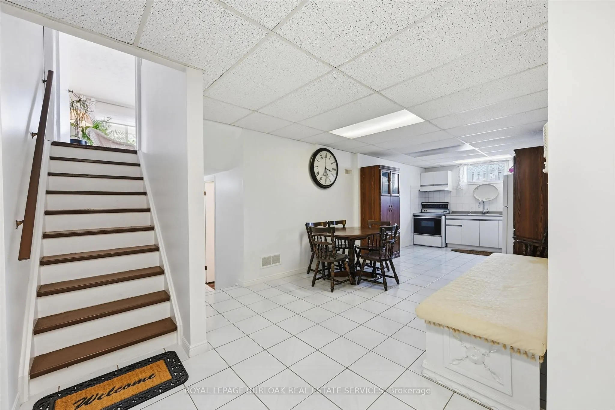 83 Oakridge Drive