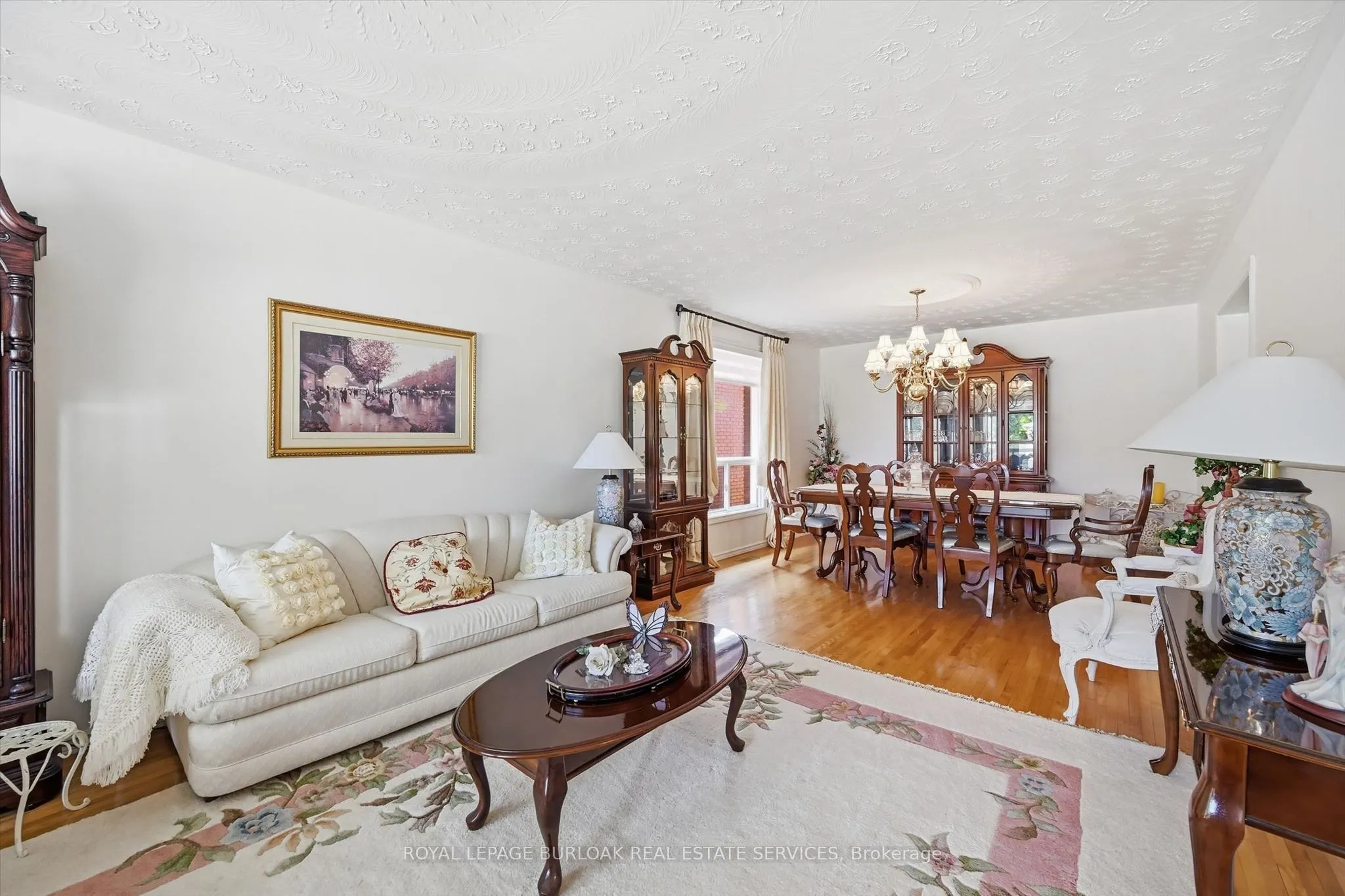 83 Oakridge Drive