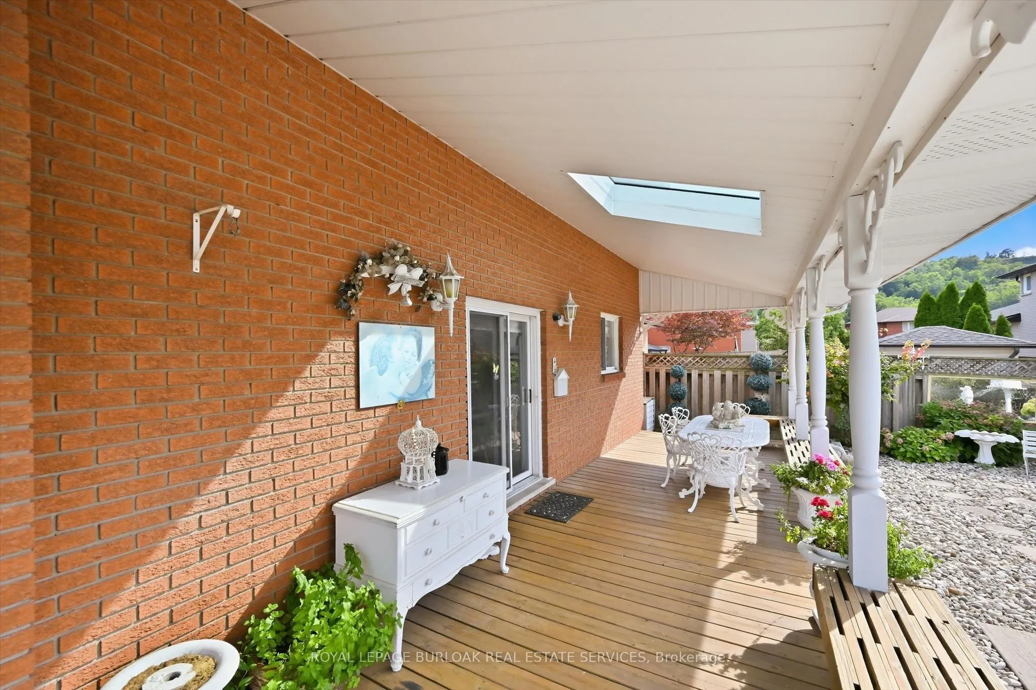 83 Oakridge Drive