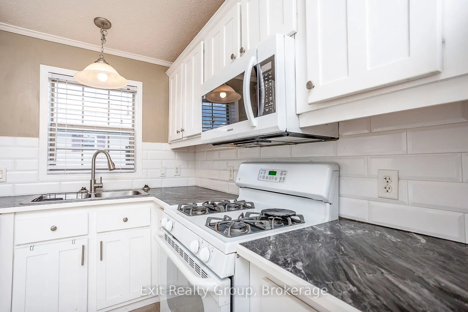 38-152 CONCESSION ROAD 11 WEST
