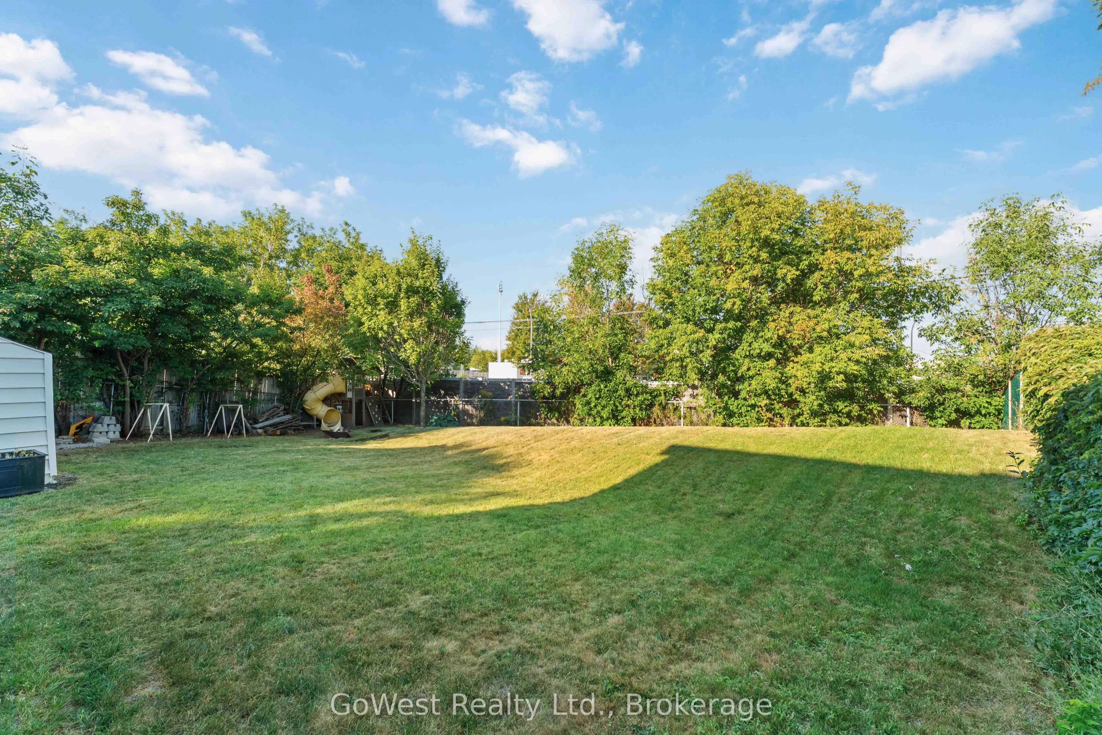 94 Fieldgate Drive