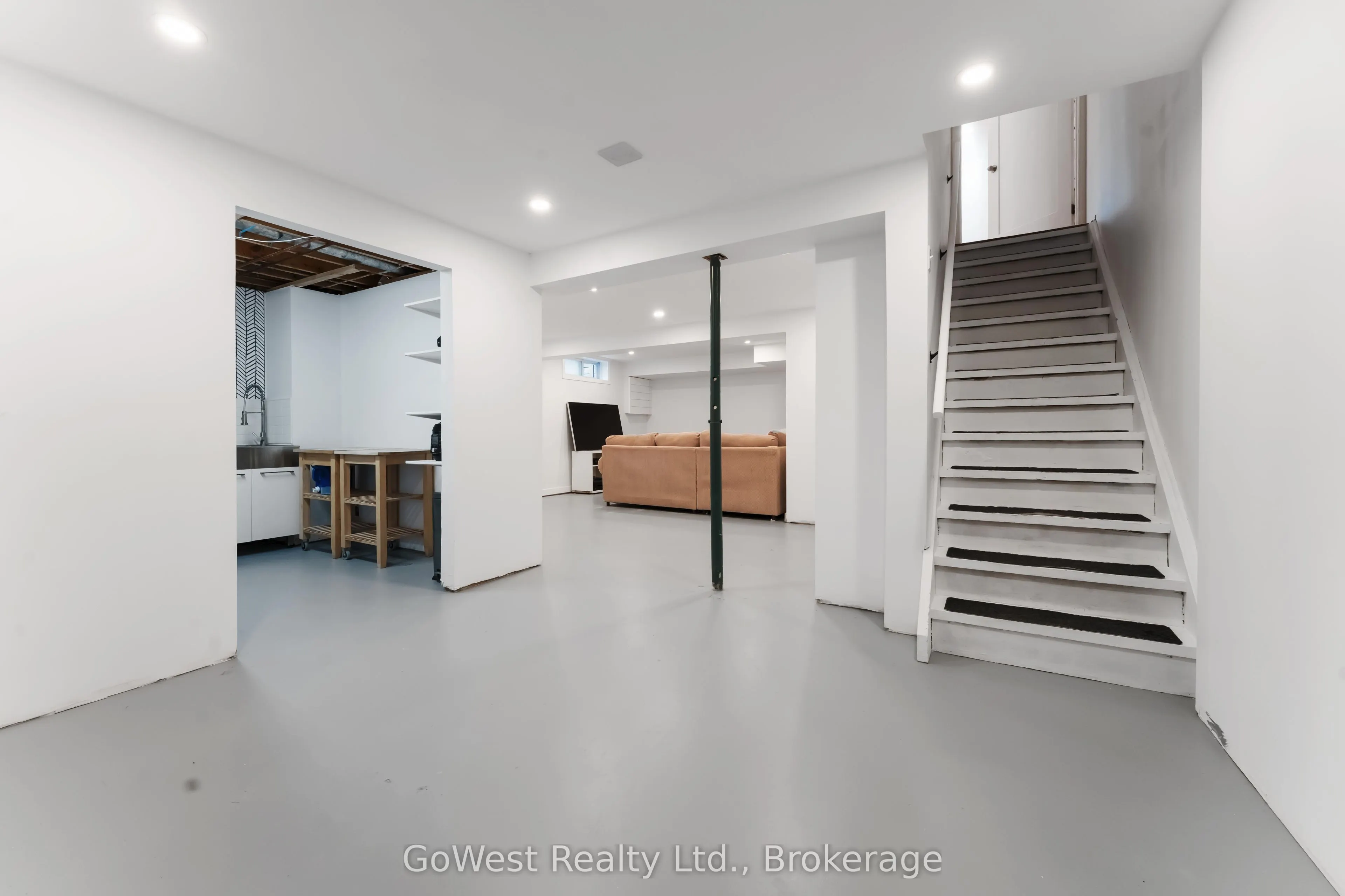 94 Fieldgate Drive
