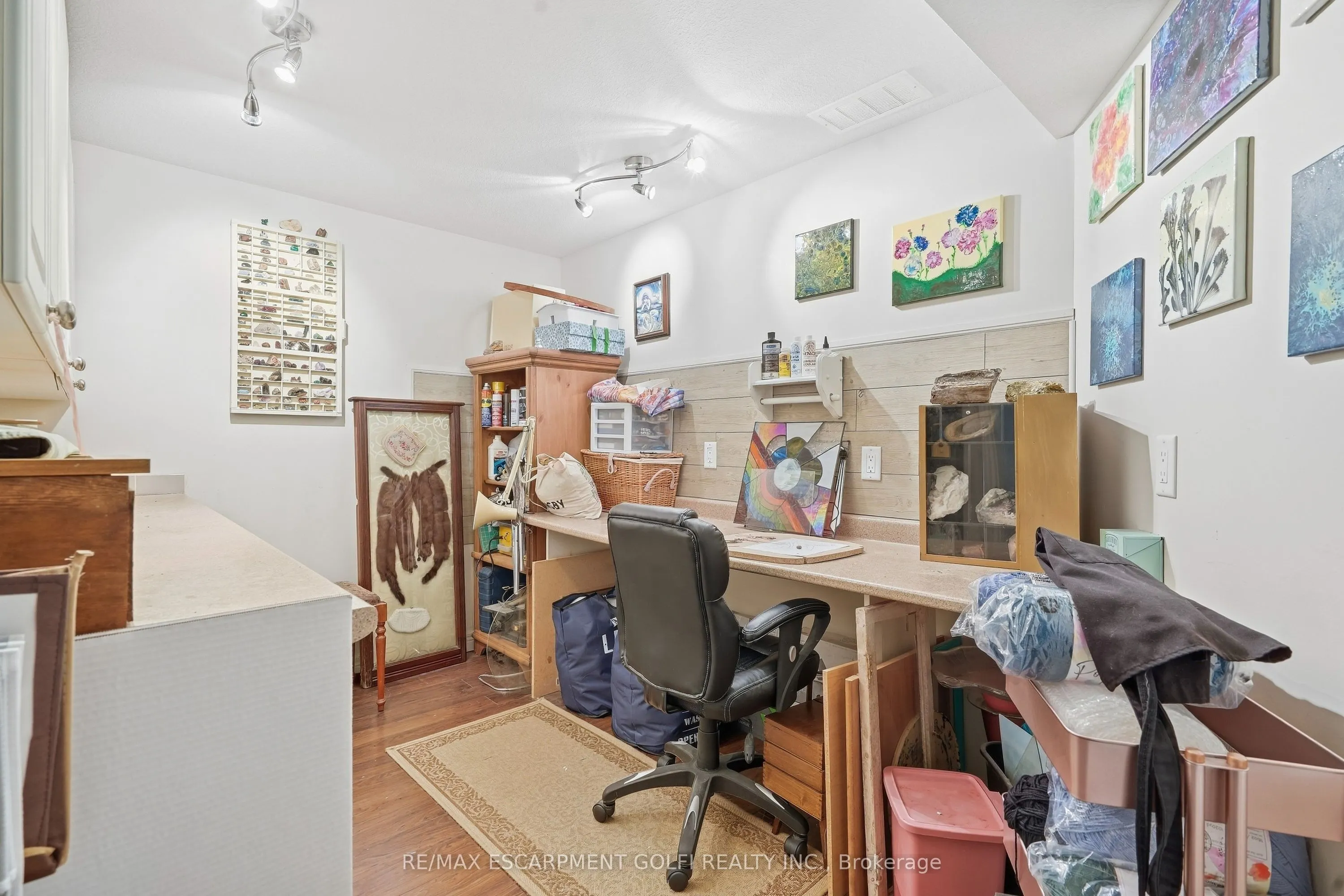 9 Wentworth Drive #5
