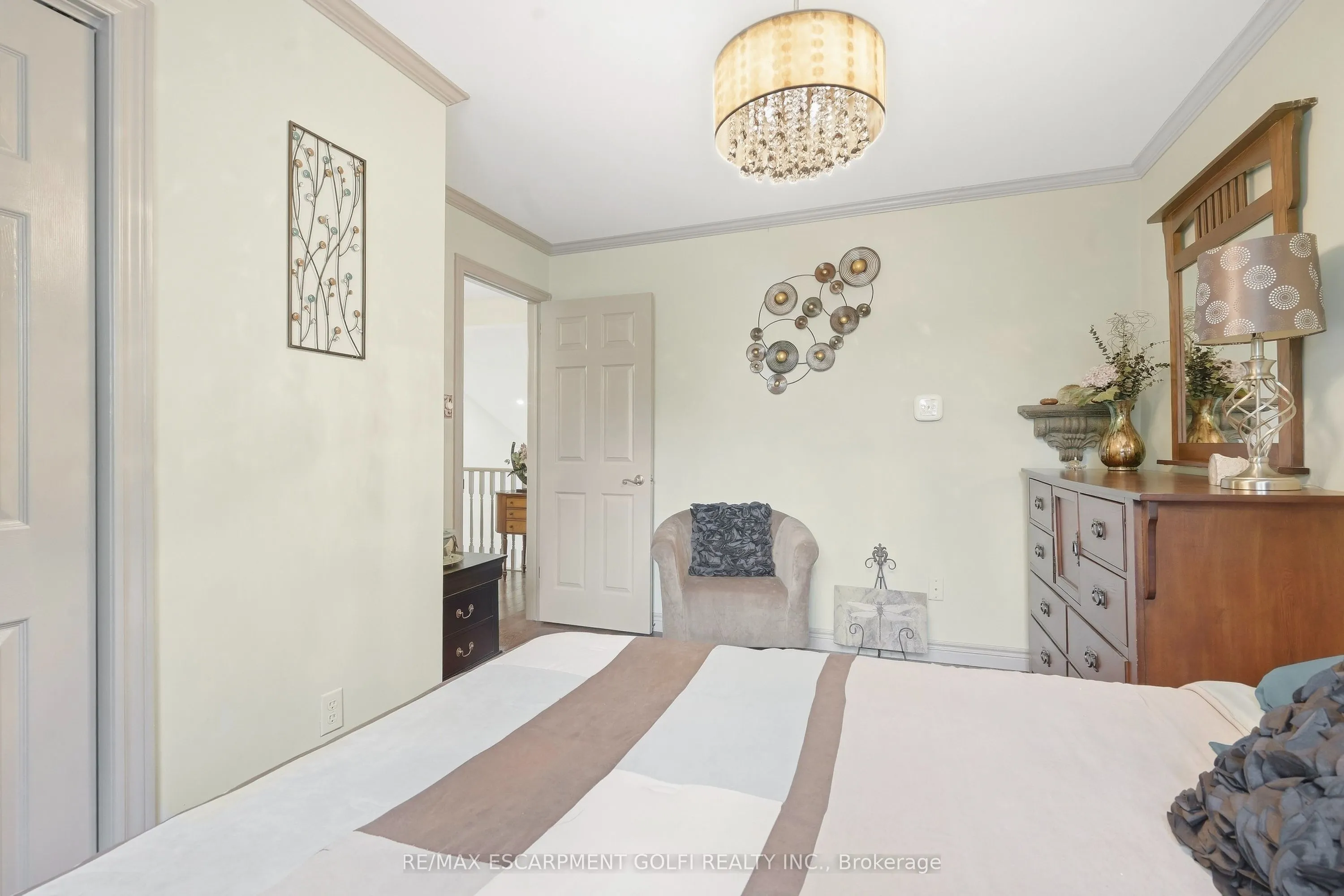 9 Wentworth Drive #5