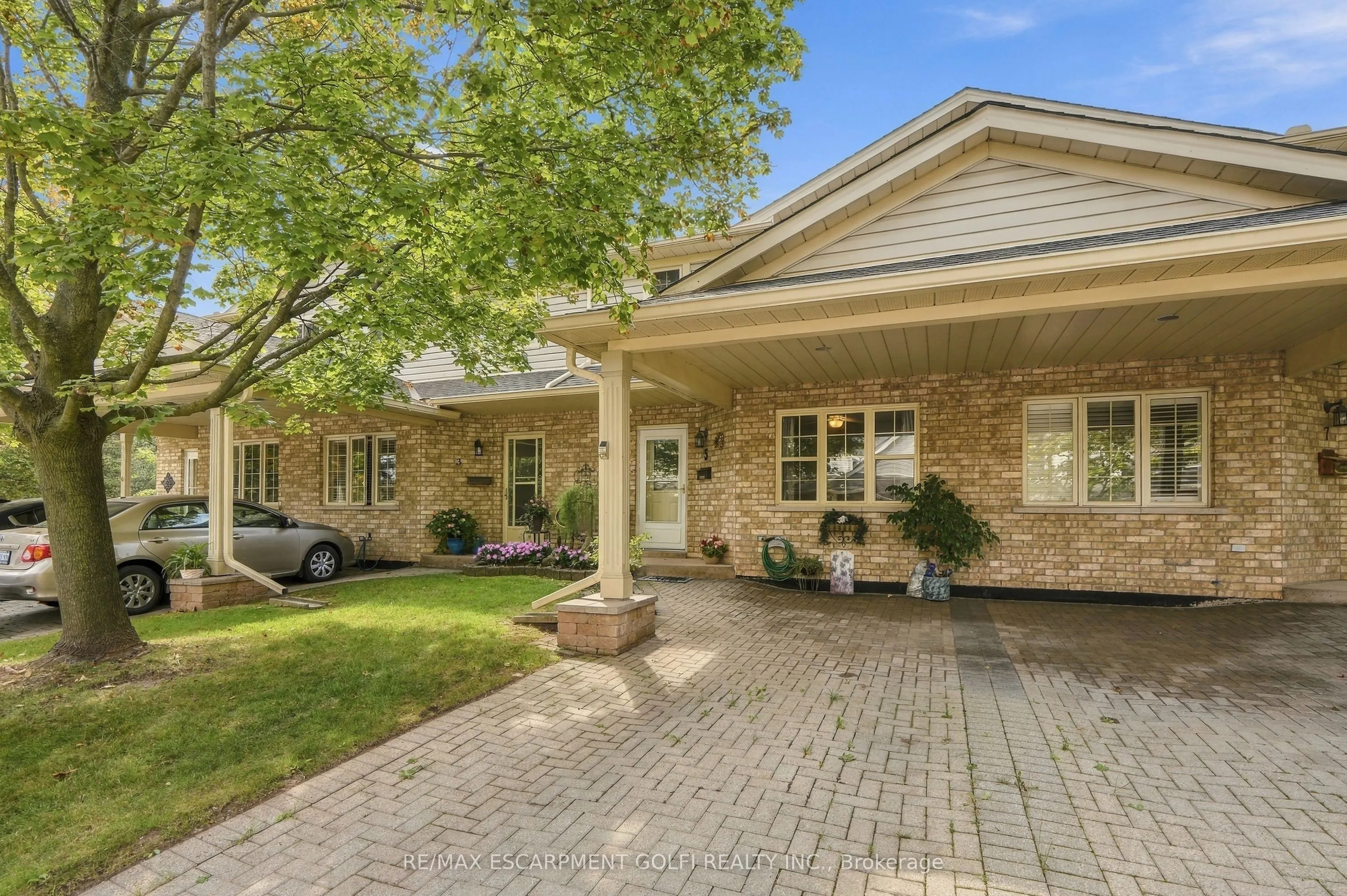 9 Wentworth Drive #5
