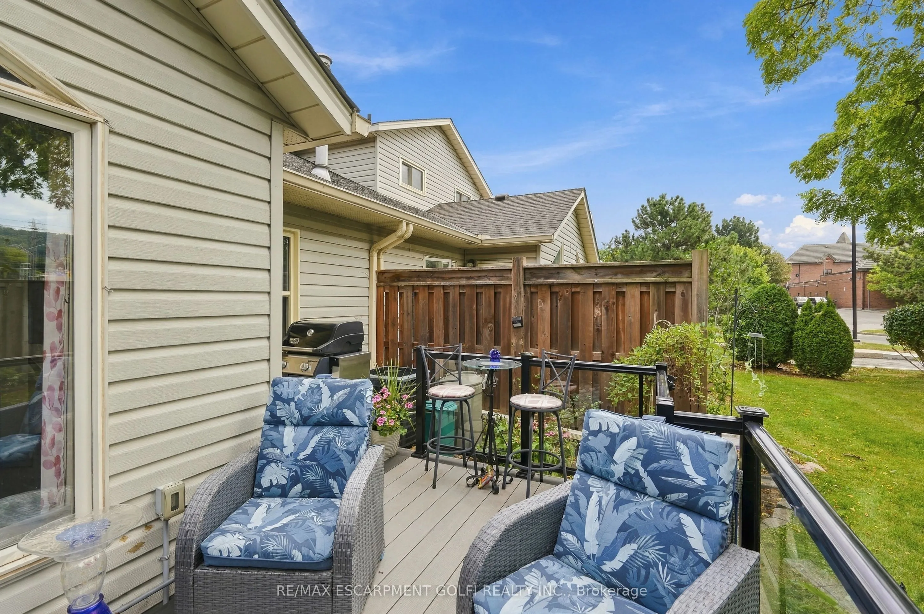 9 Wentworth Drive #5