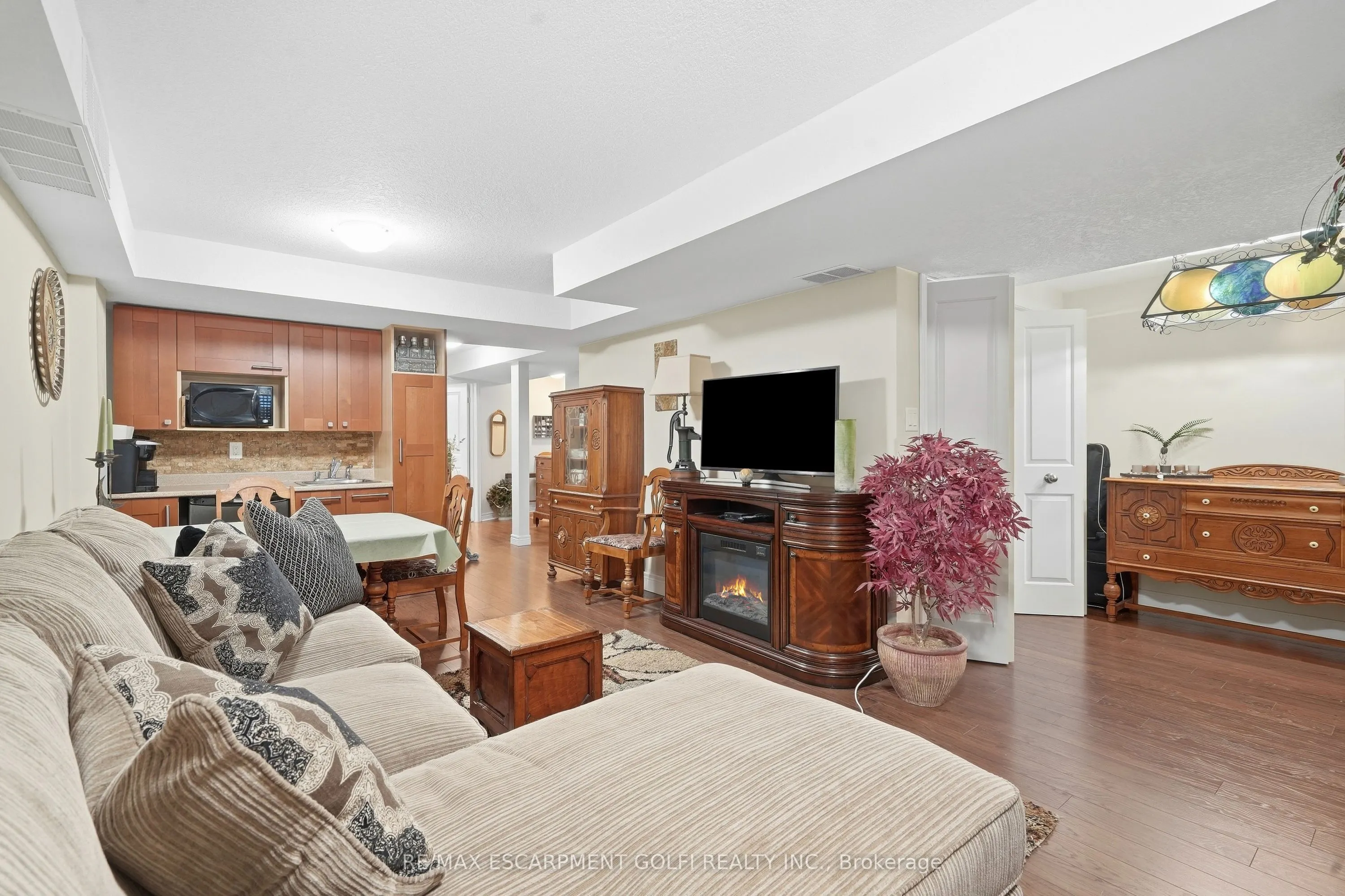 9 Wentworth Drive #5
