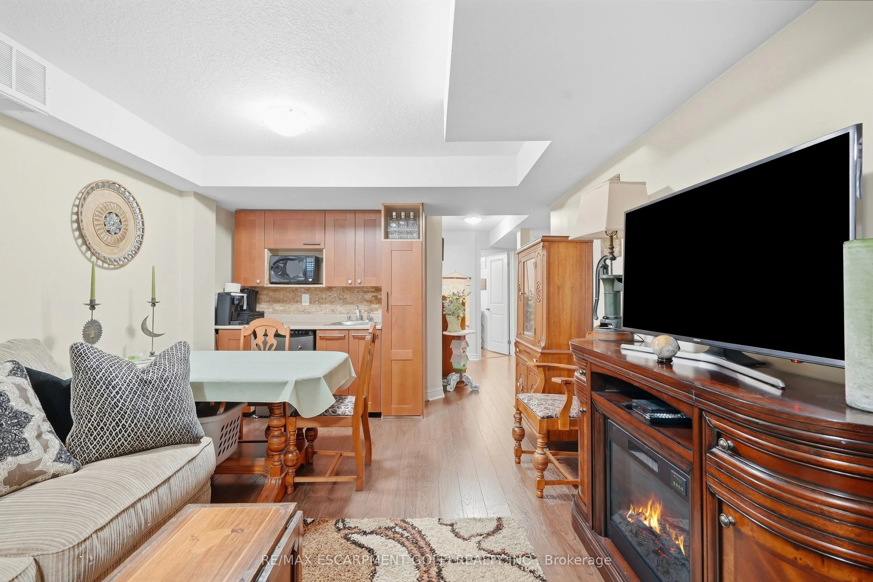 9 Wentworth Drive #5