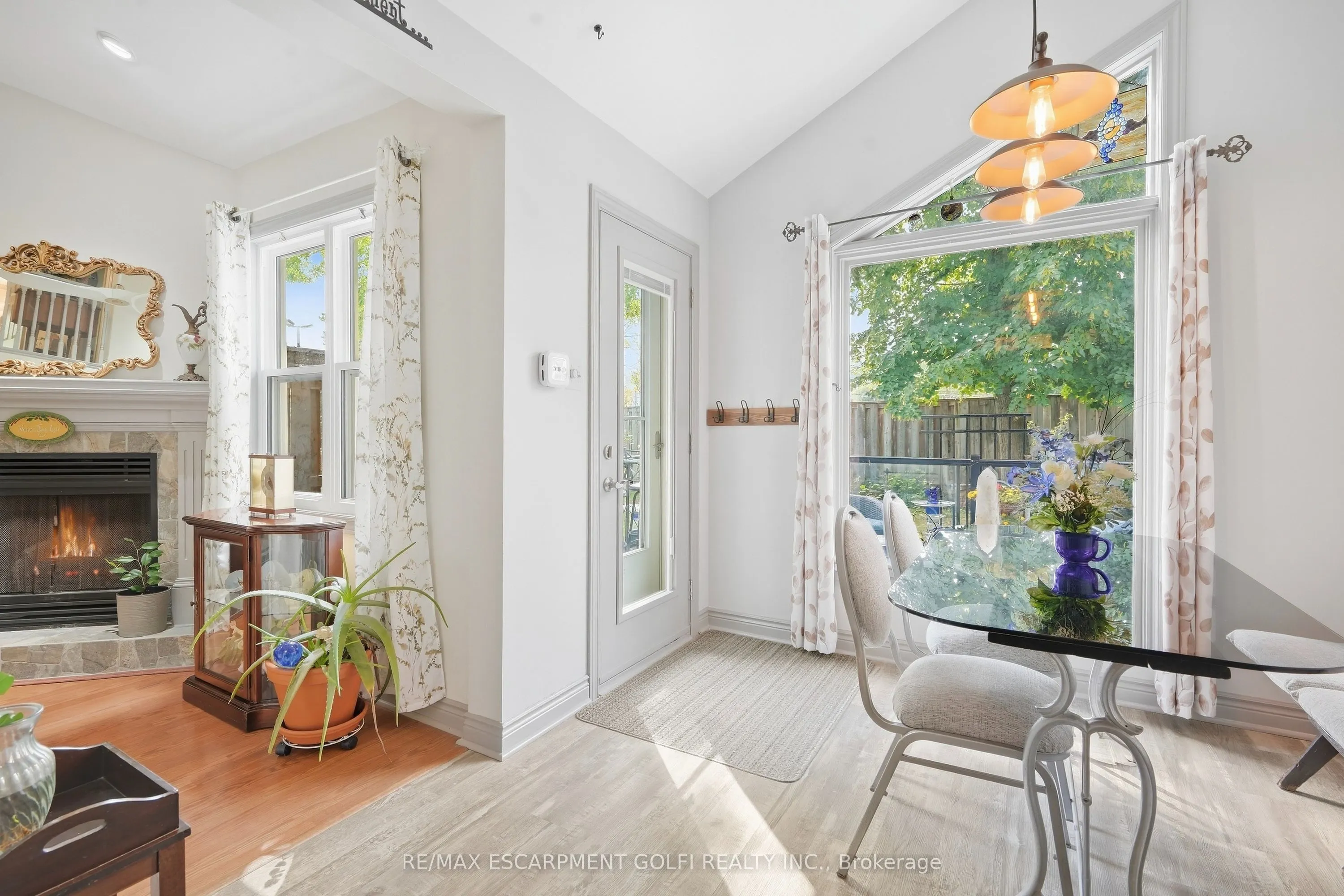 9 Wentworth Drive #5