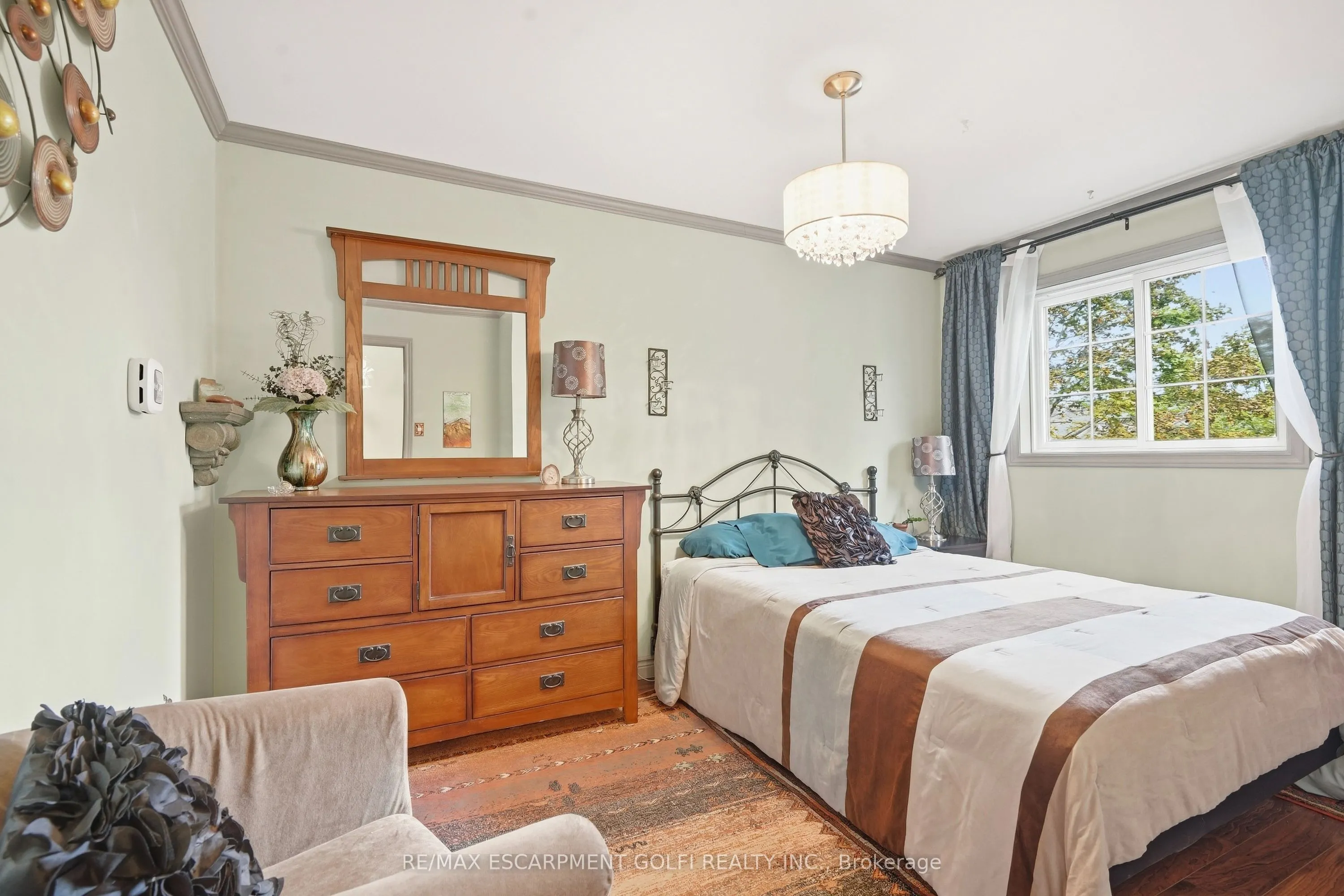 9 Wentworth Drive #5