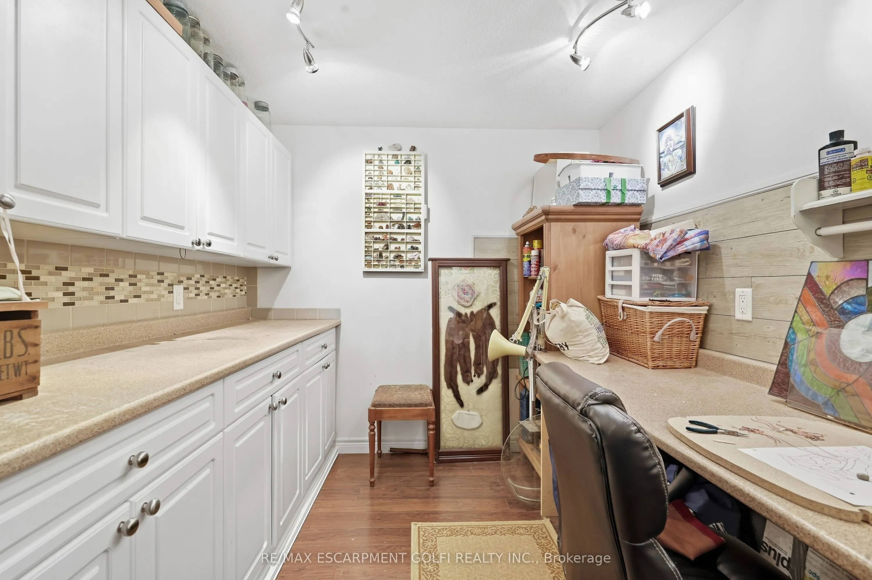 9 Wentworth Drive #5