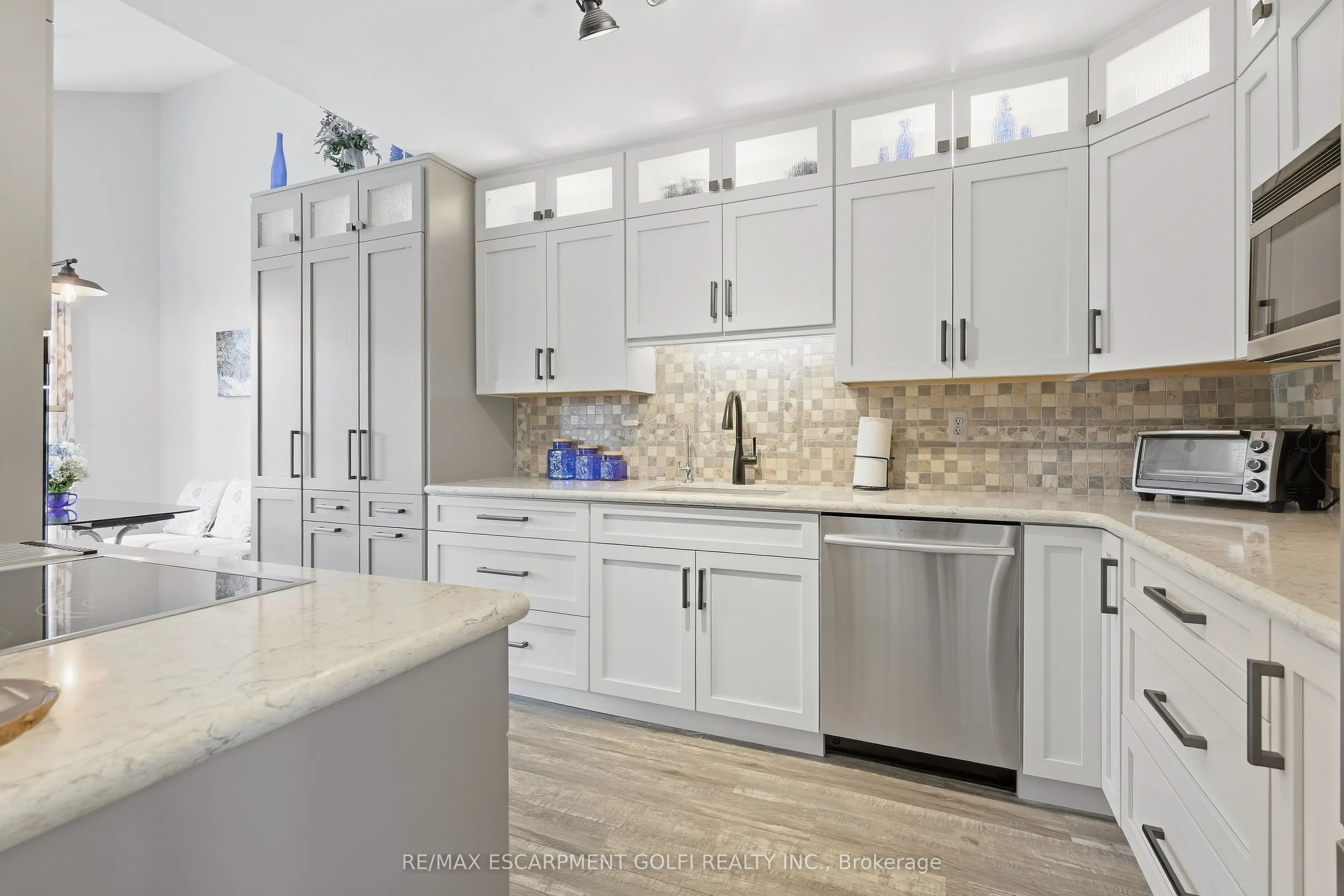 9 Wentworth Drive #5