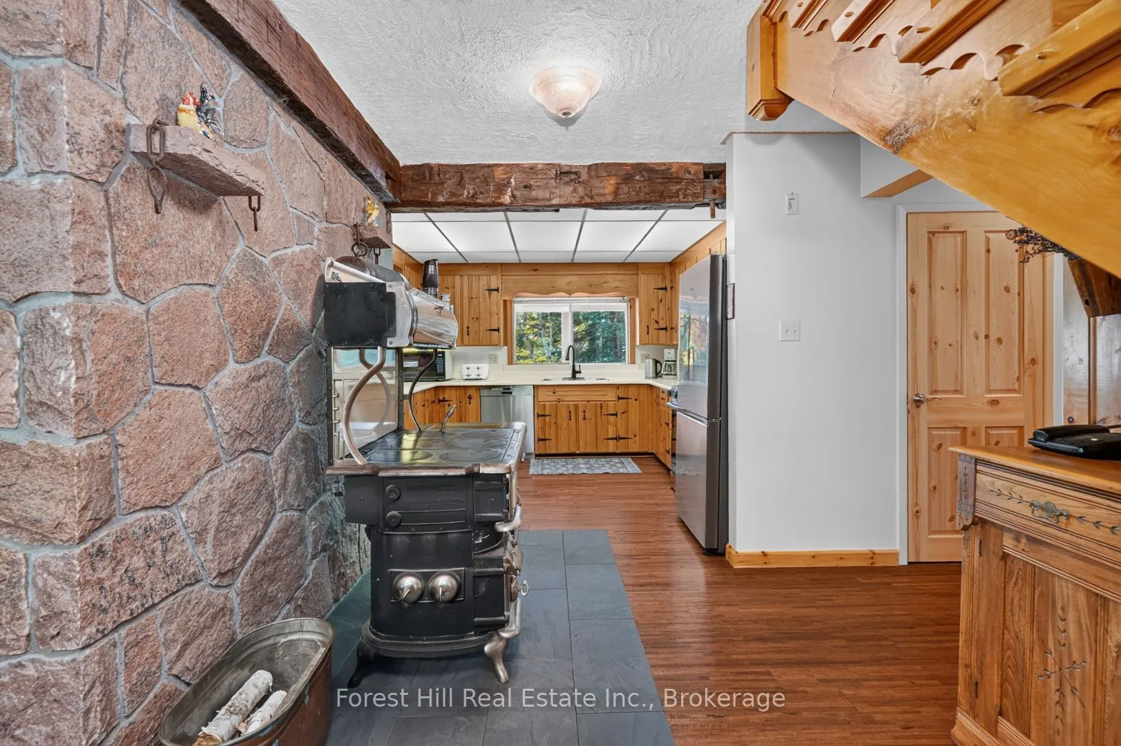 1089 Lutes Lane