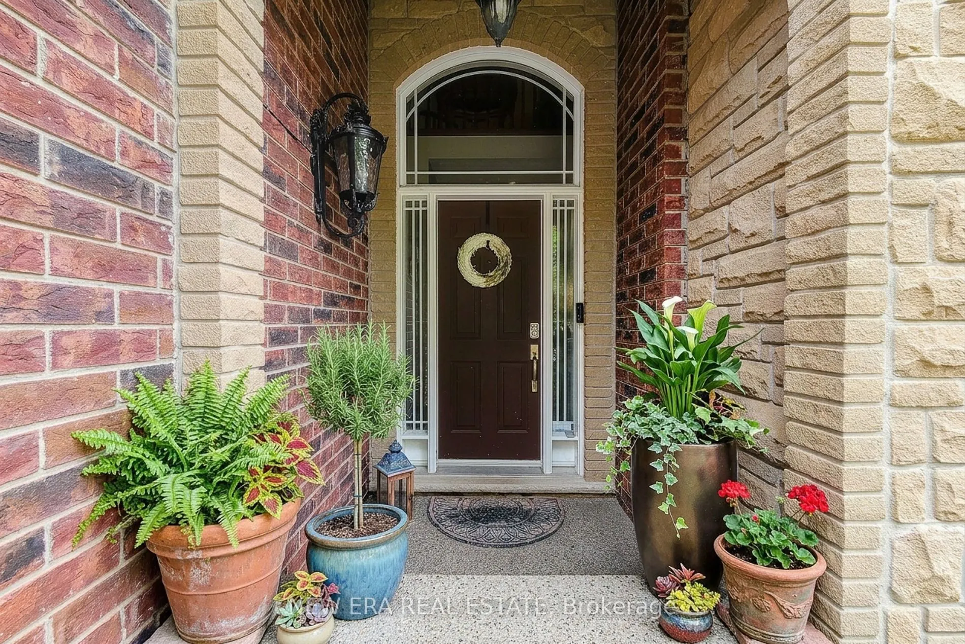 214 Cloverleaf Drive