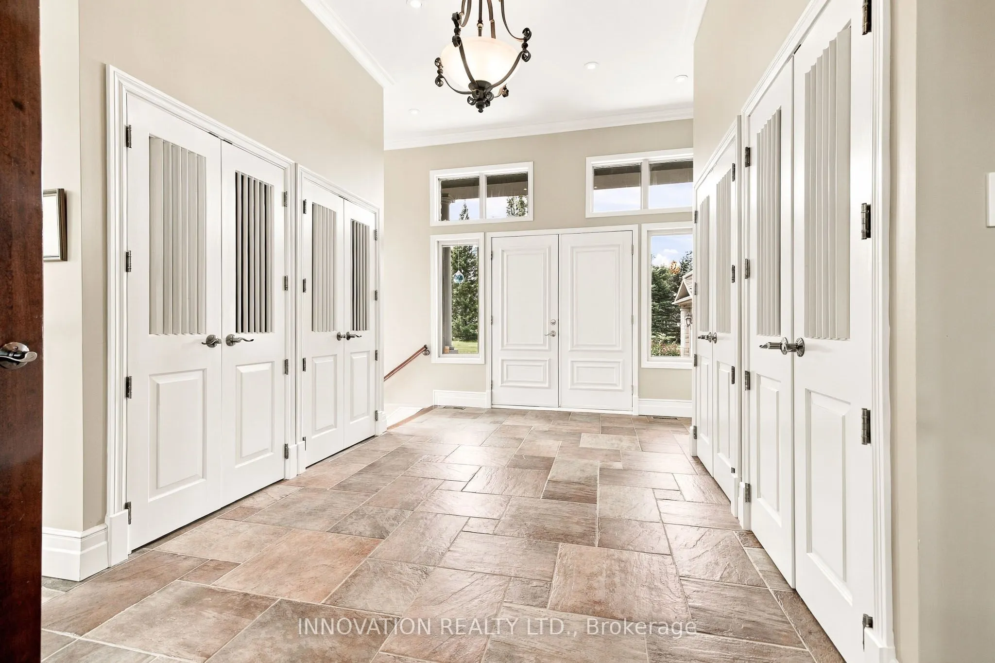 1545 Lords Manor Lane