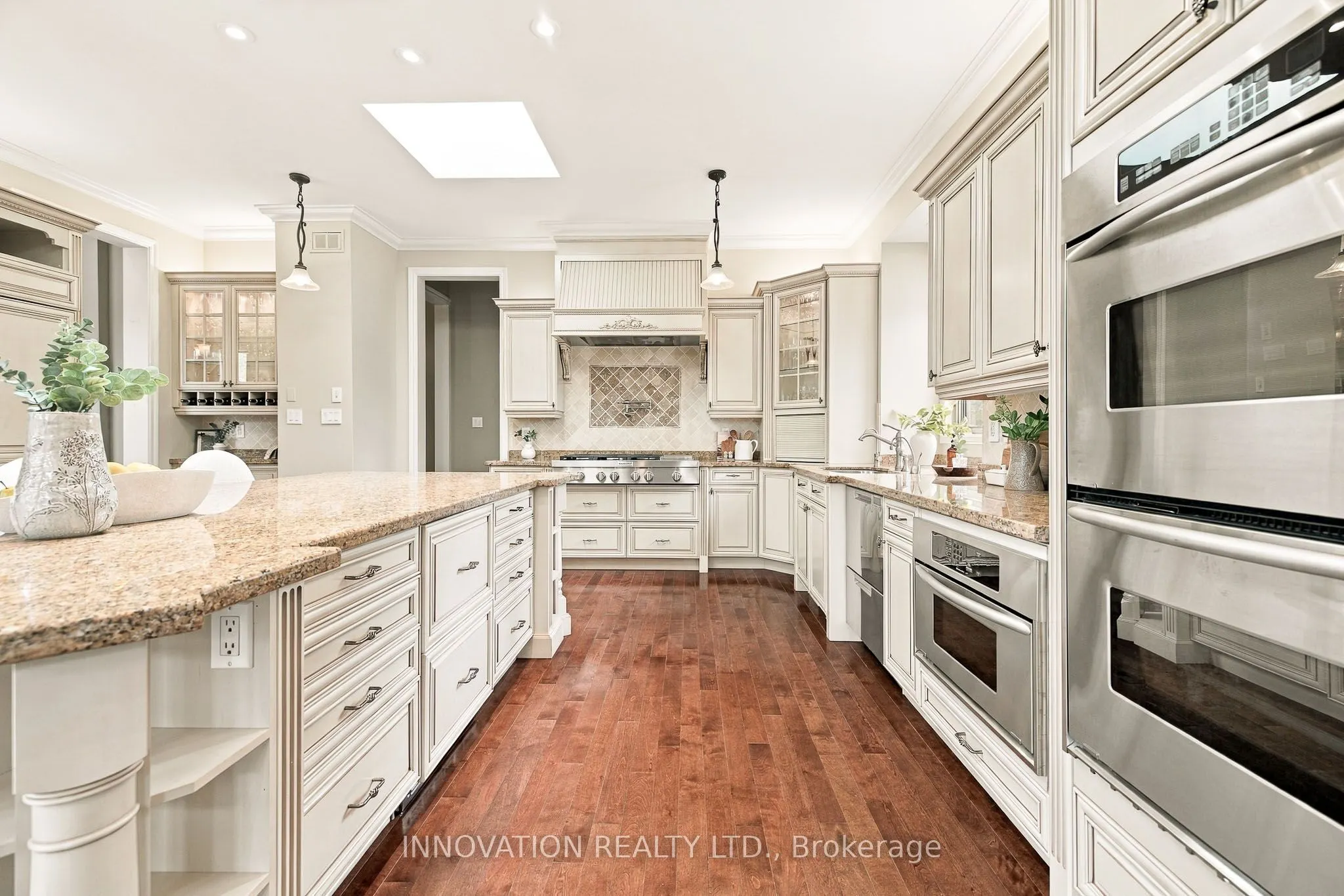 1545 Lords Manor Lane