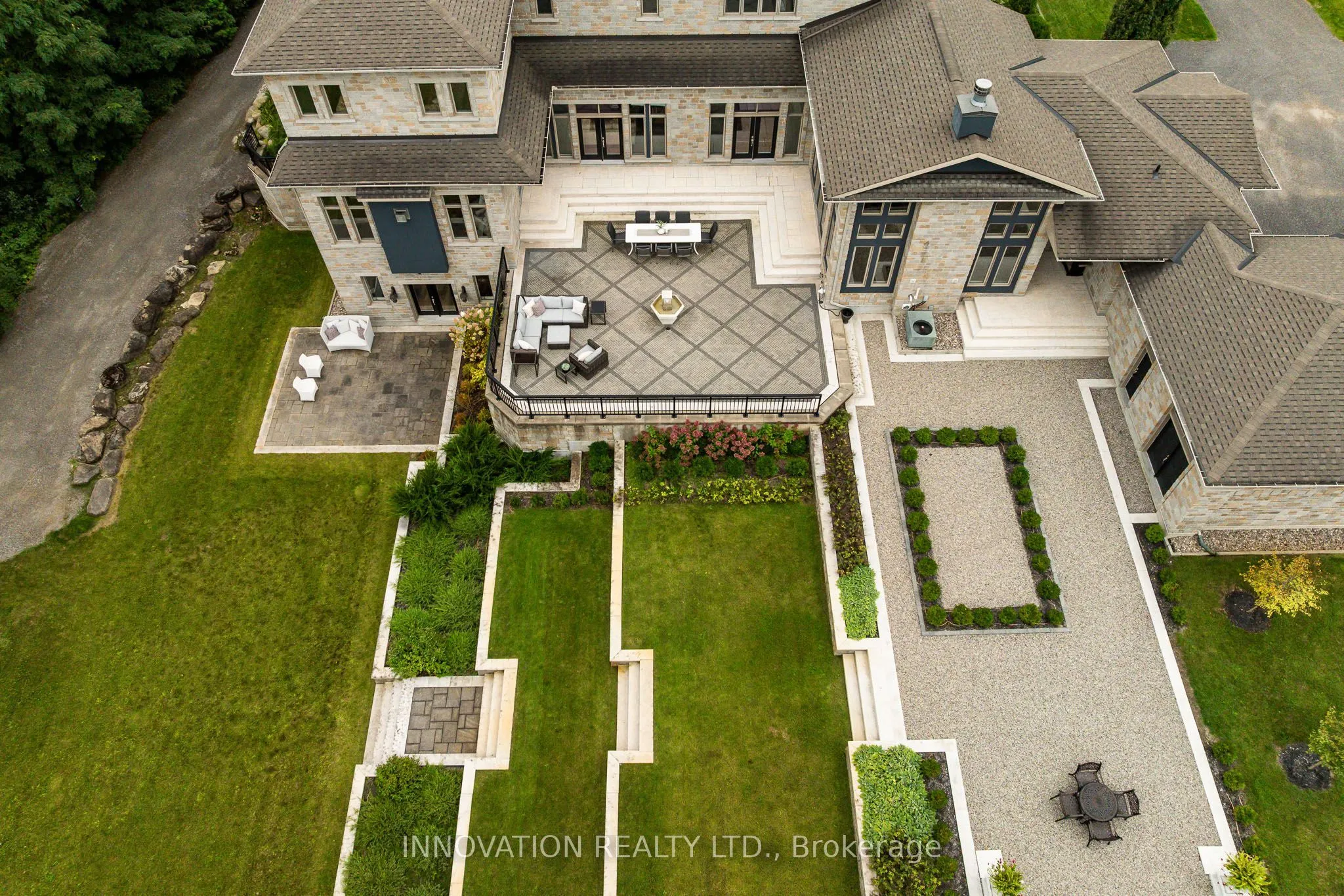 1545 Lords Manor Lane
