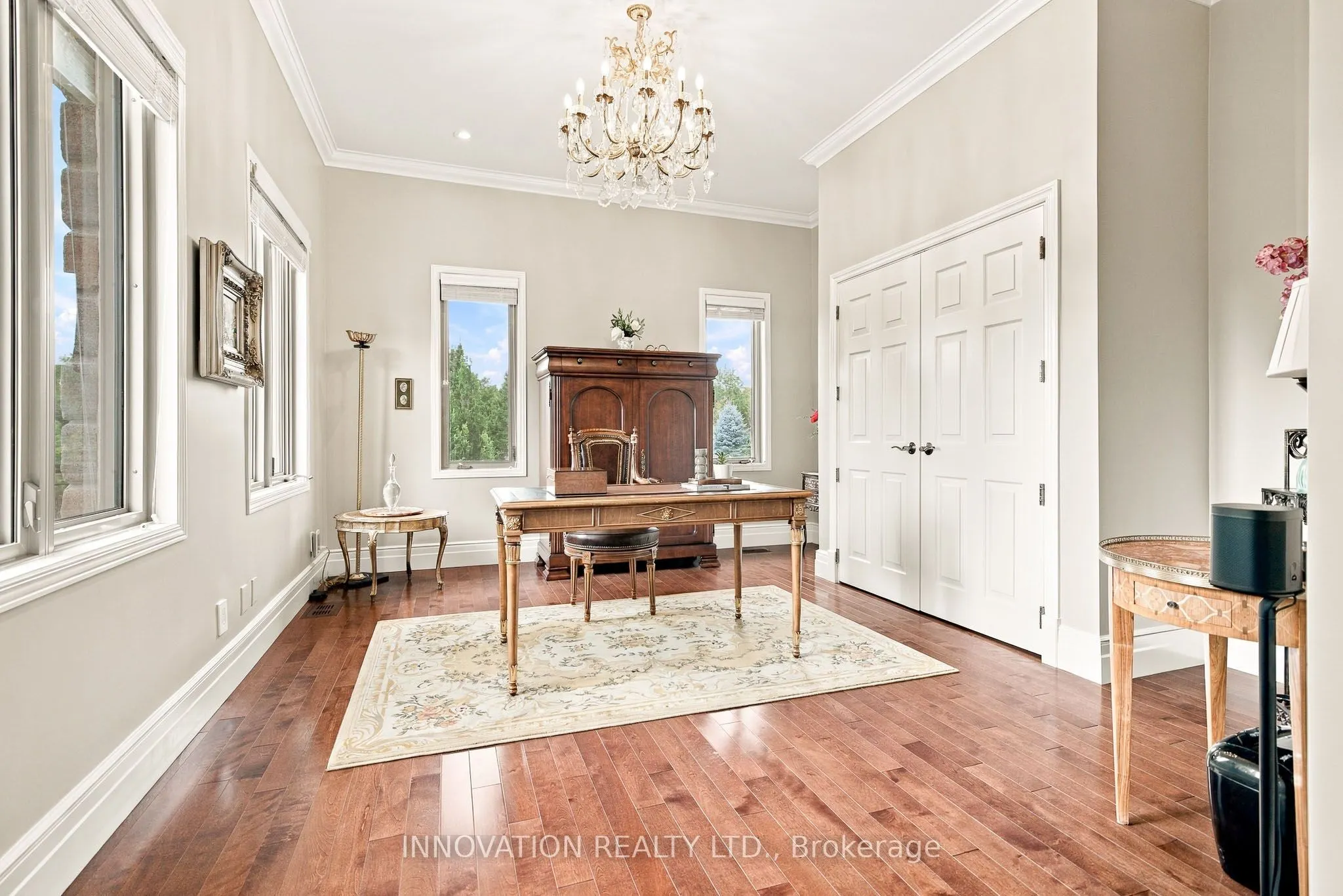 1545 Lords Manor Lane