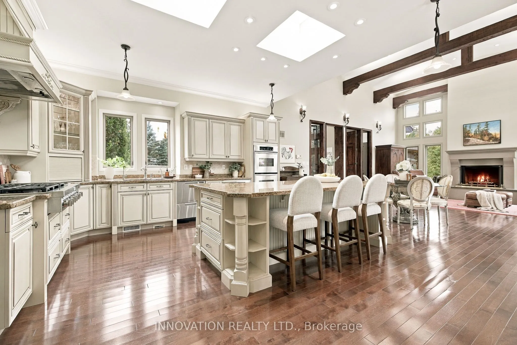 1545 Lords Manor Lane