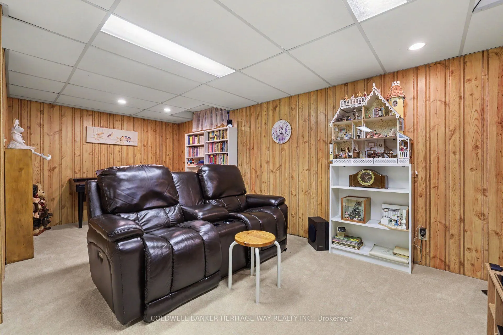 45 Shadetree Crescent