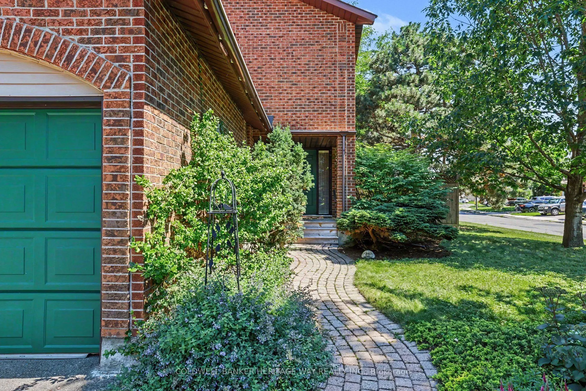 45 Shadetree Crescent