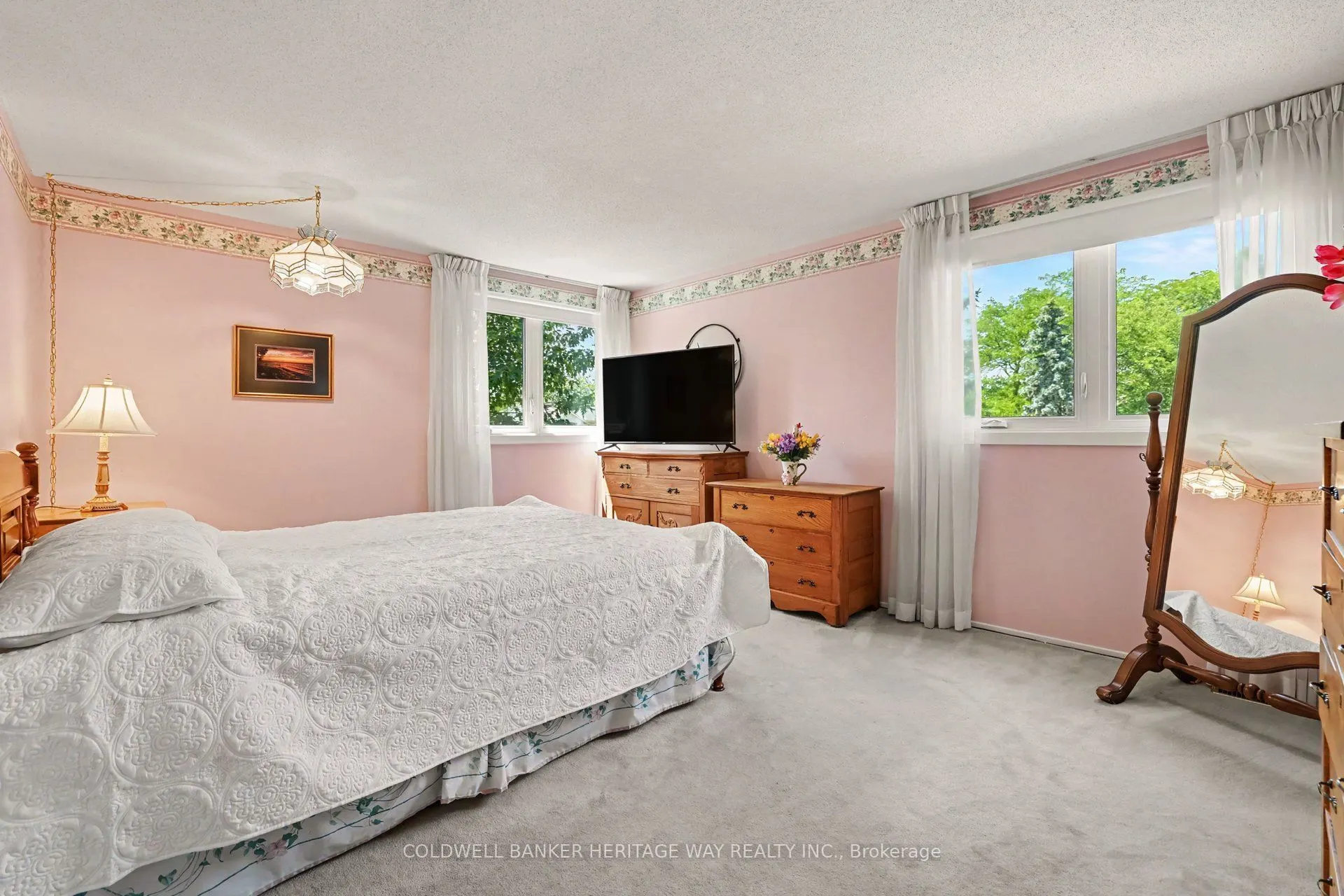 45 Shadetree Crescent