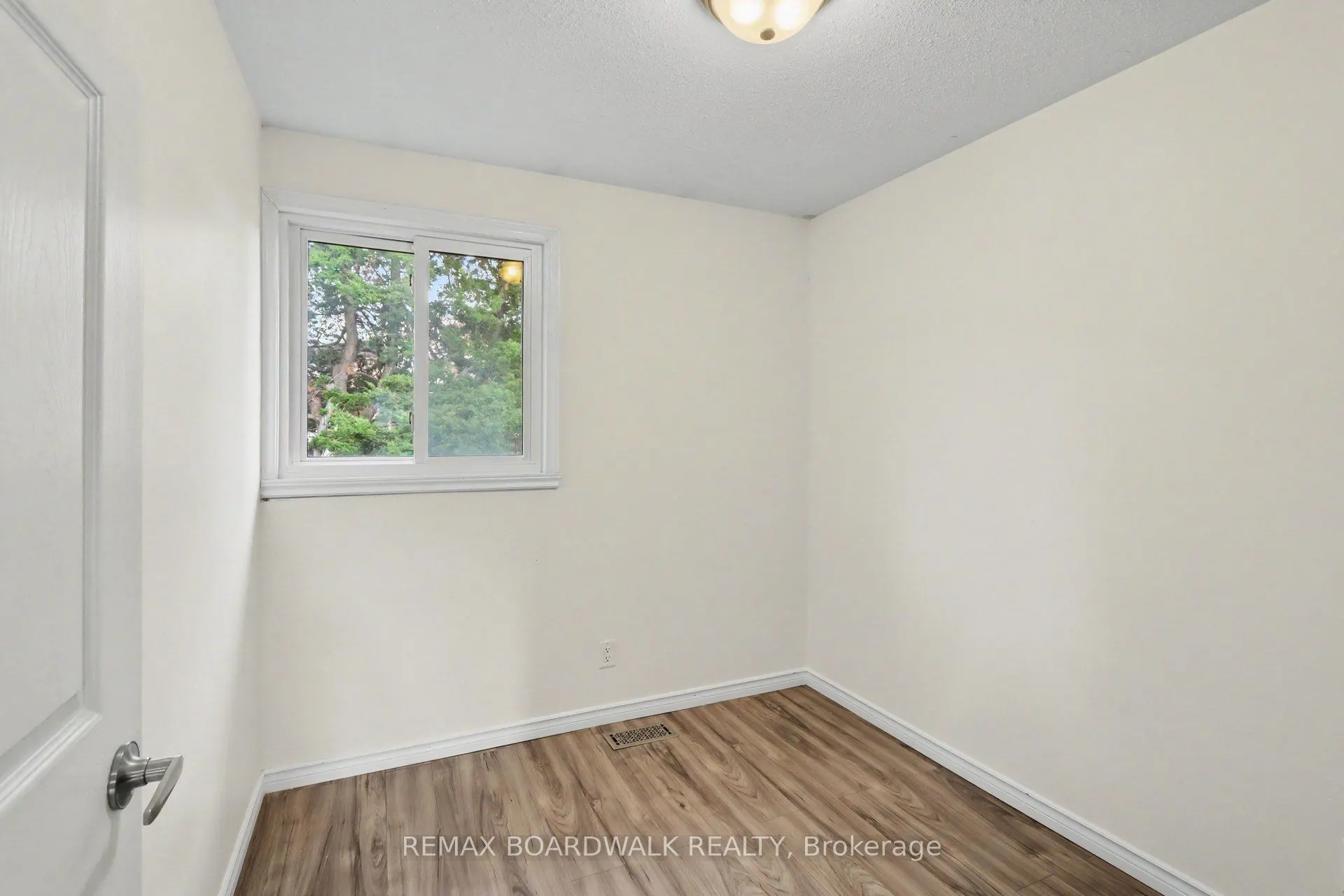 912 B Elmsmere Road #6