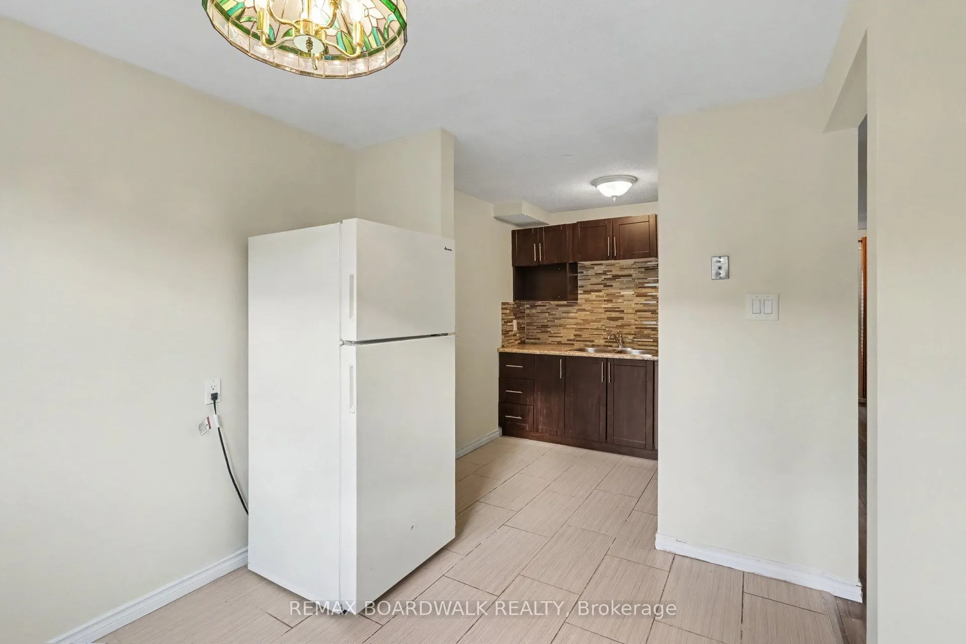 912 B Elmsmere Road #6