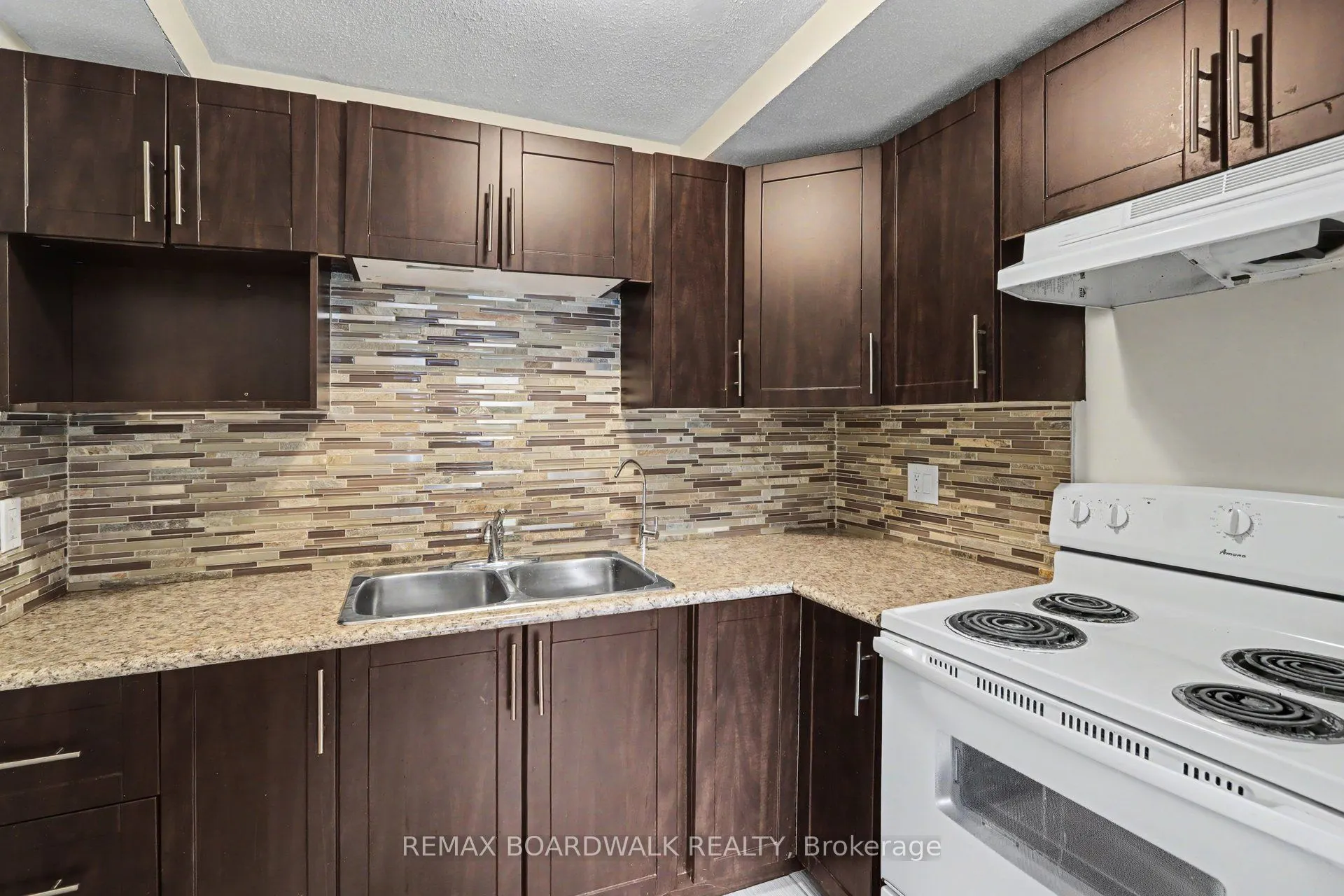 912 B Elmsmere Road #6