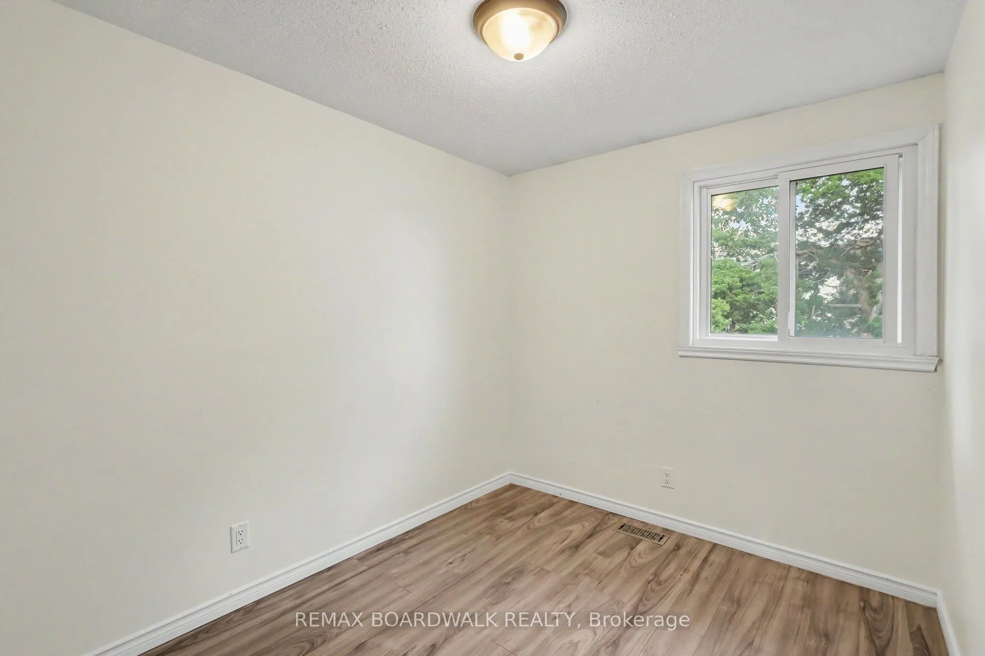 912 B Elmsmere Road #6