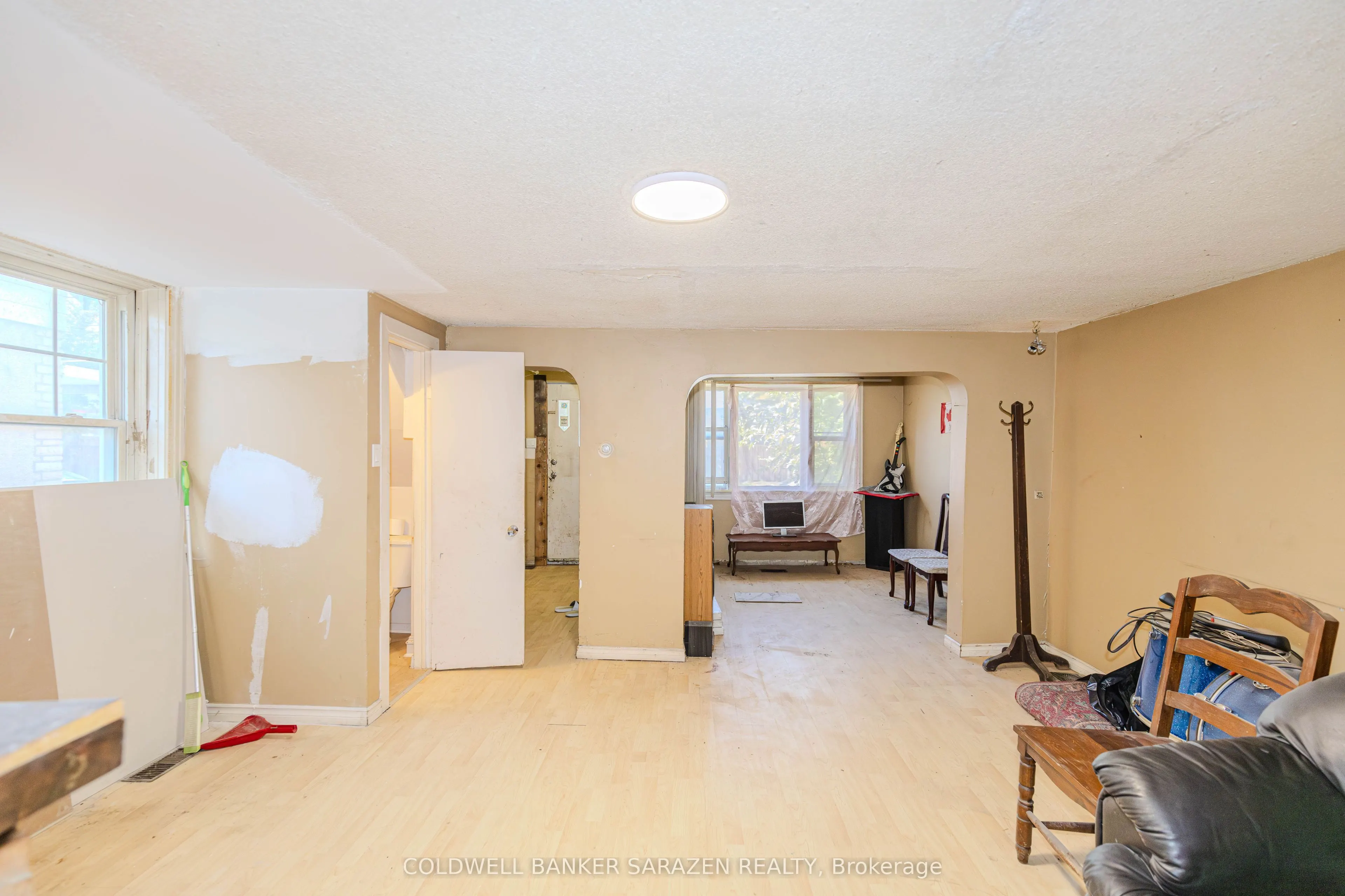 215 Desrosiers Street