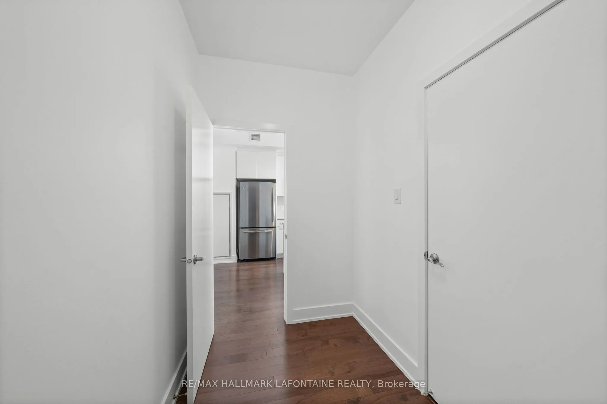 88 Richmond Road #204