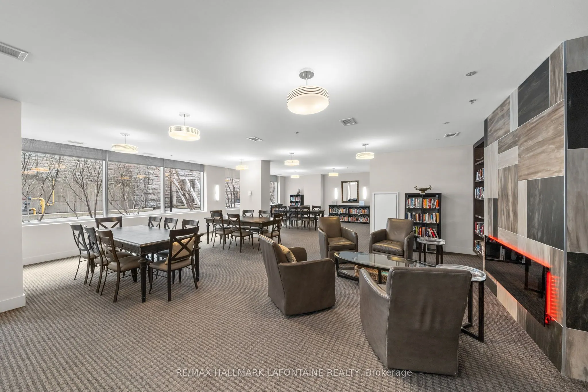 88 Richmond Road #204