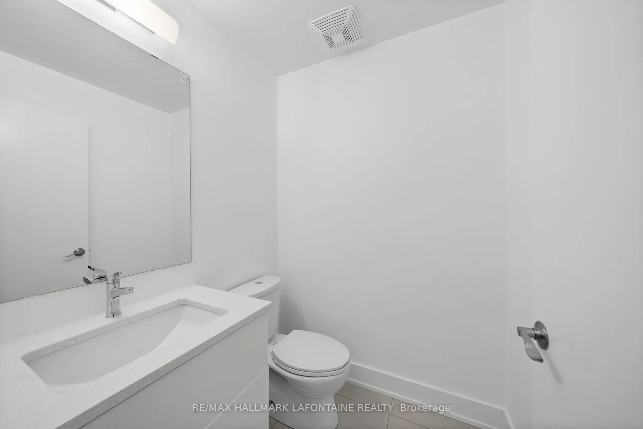 88 Richmond Road #204